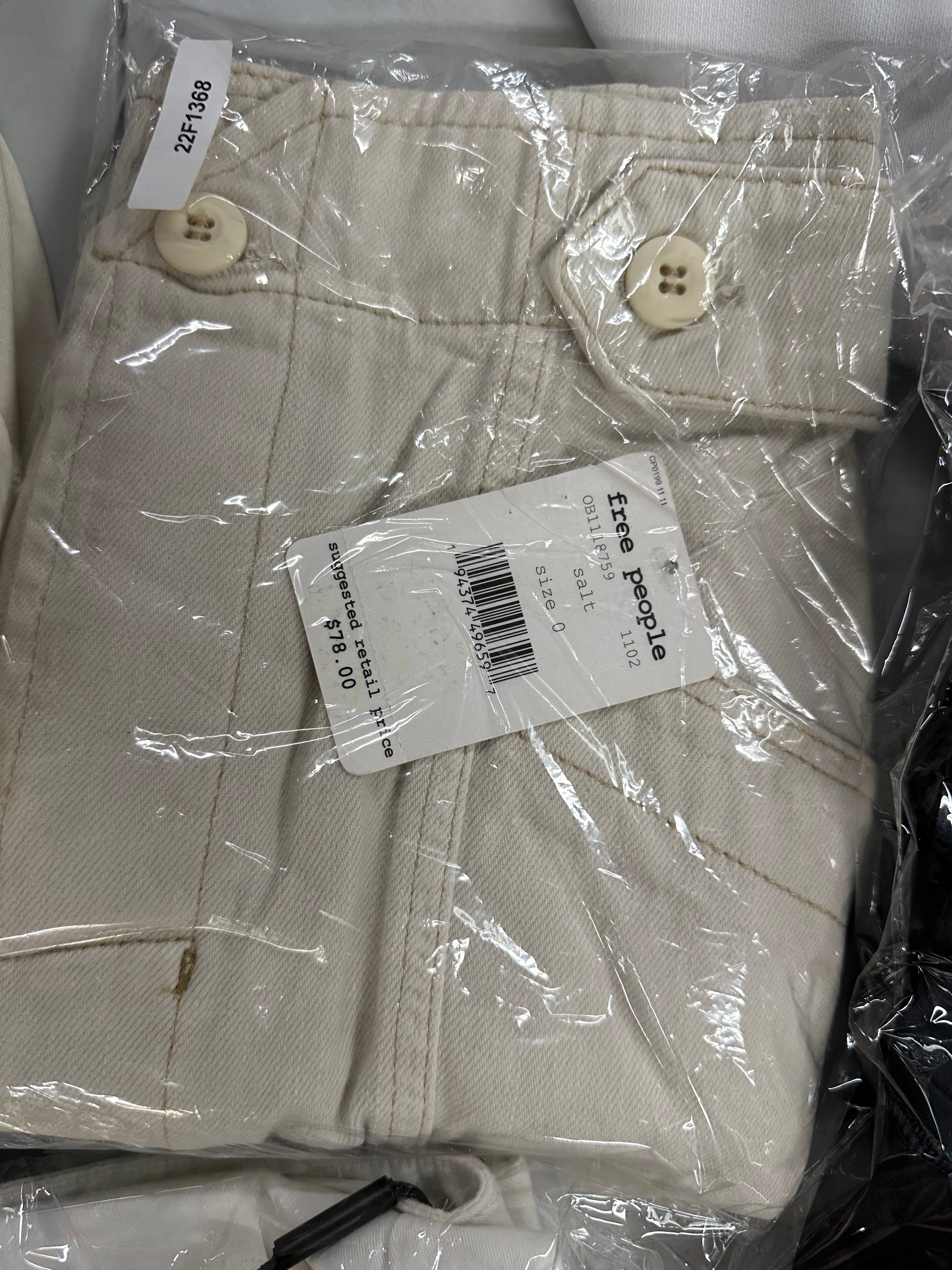 Women's Clothing Assorted Wholesale Lot, JOE'S JEANS, FRAME, LAUREN/POLO RALPH LAUREN, FREE PEOPLE, CALVIN KLEIN, MICHAEL KORS and more, 11 items, CUSTOMER RETURNS