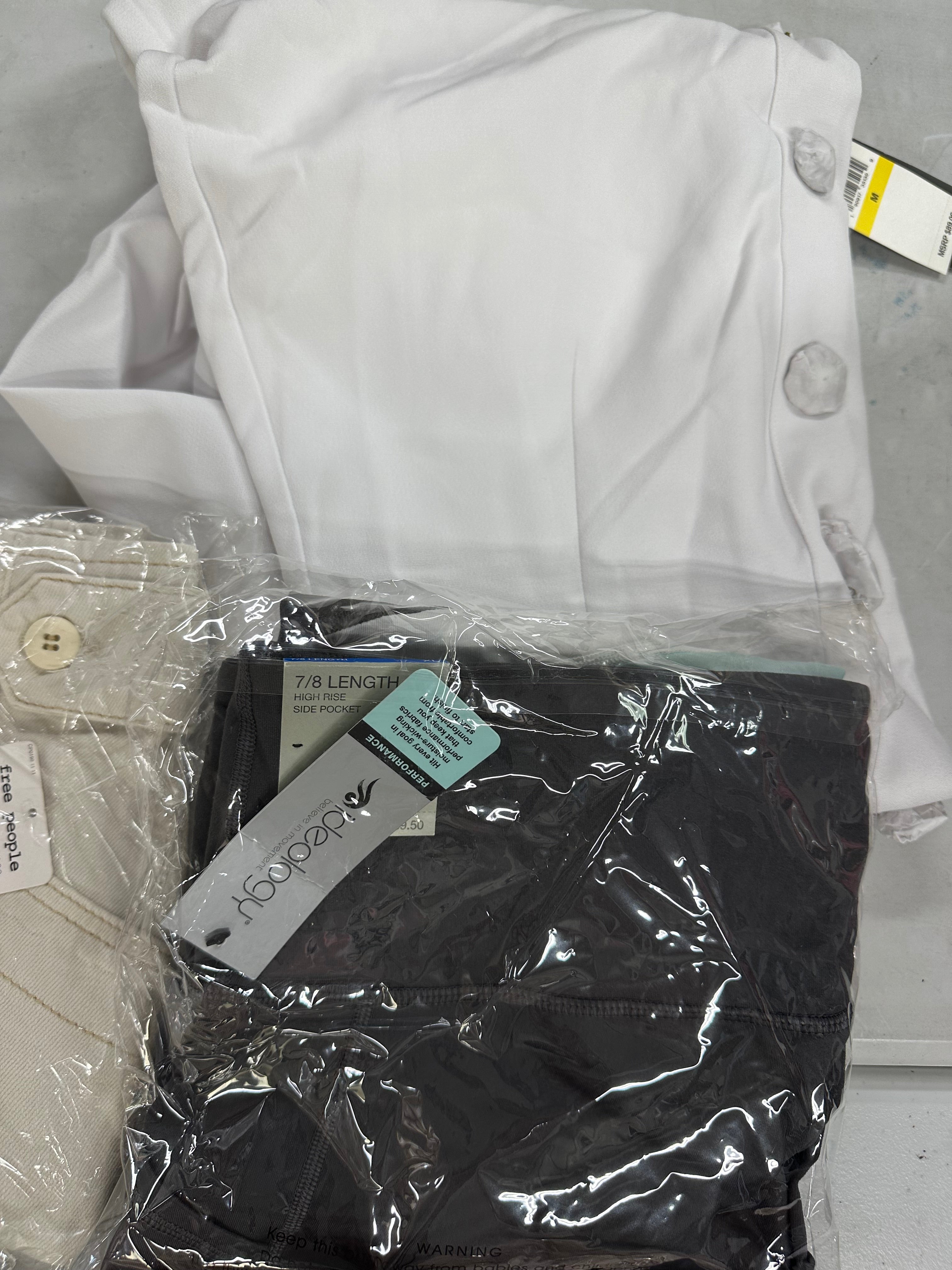 Women's Clothing Assorted Wholesale Lot, JOE'S JEANS, FRAME, LAUREN/POLO RALPH LAUREN, FREE PEOPLE, CALVIN KLEIN, MICHAEL KORS and more, 11 items, CUSTOMER RETURNS