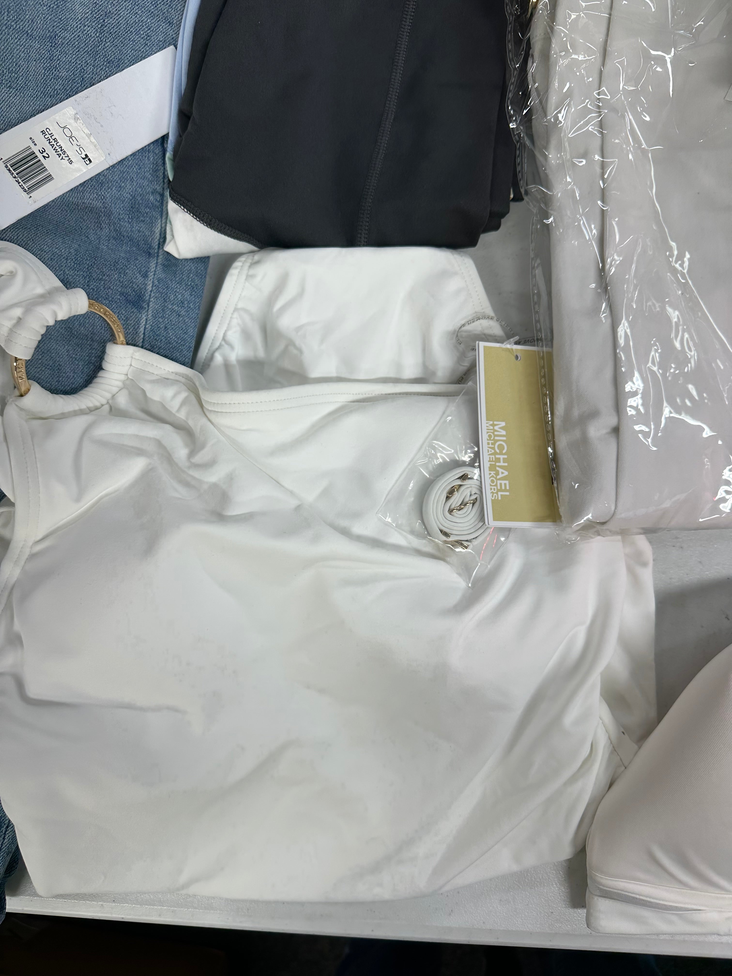 Women's Clothing Assorted Wholesale Lot, JOE'S JEANS, FRAME, LAUREN/POLO RALPH LAUREN, FREE PEOPLE, CALVIN KLEIN, MICHAEL KORS and more, 11 items, CUSTOMER RETURNS