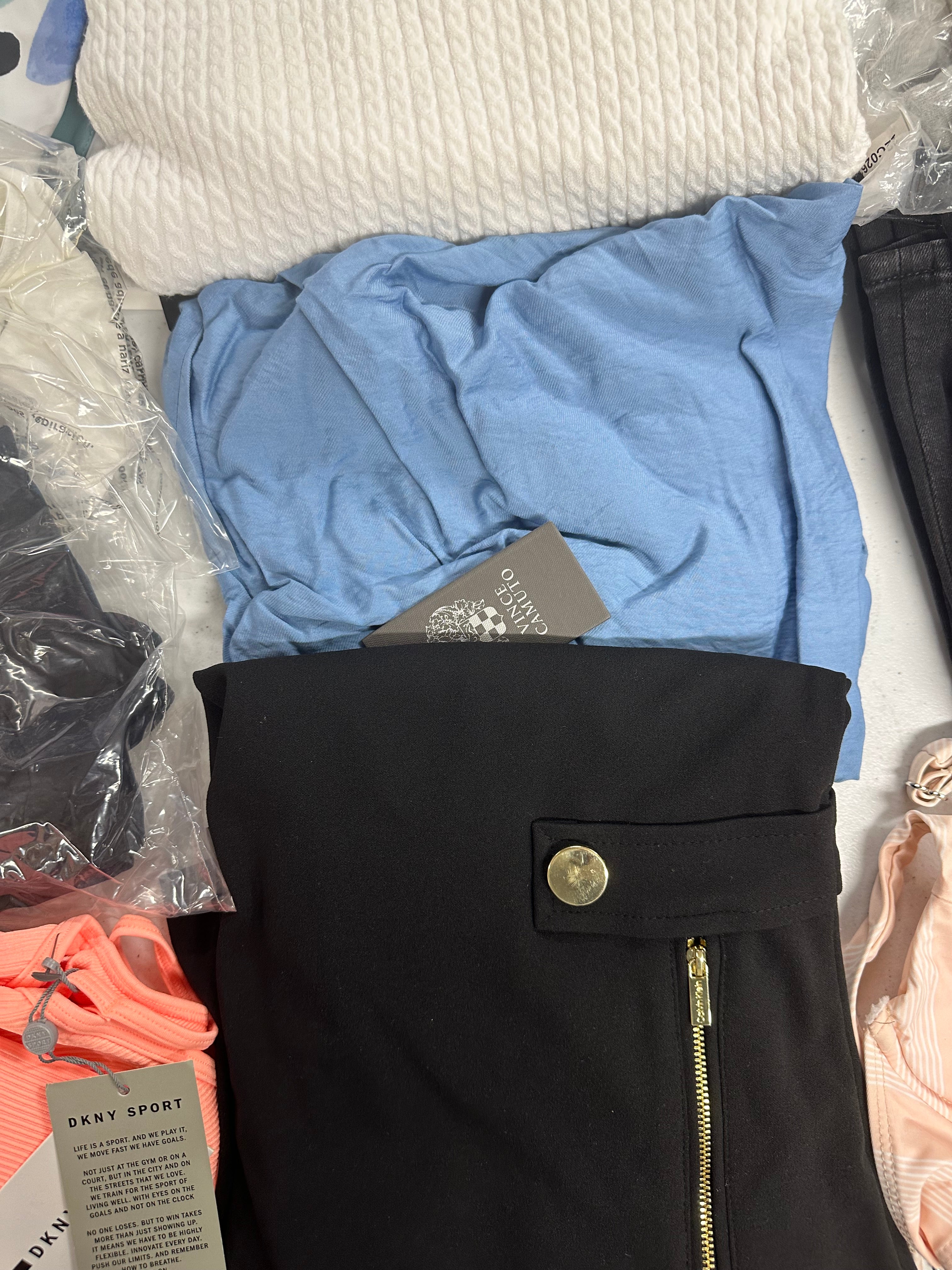 Women's Clothing Assorted Wholesale Lot, JOE'S JEANS, SPLENDID, DKNY, FREE PEOPLE, VINCE CAMUTO, CALVIN KLEIN and more, 18 items, CUSTOMER RETURNS