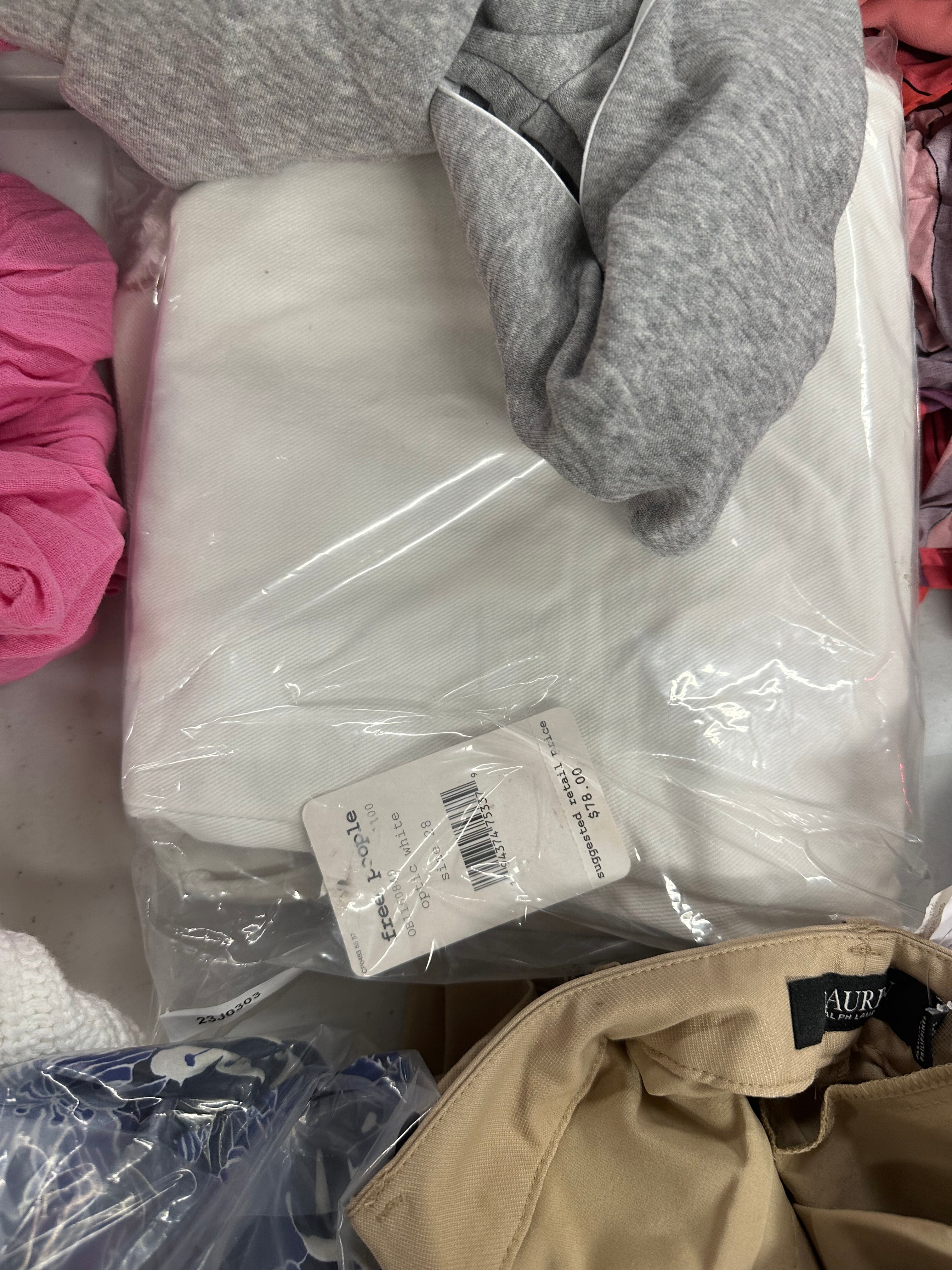Women's Clothing Assorted Wholesale Lot, JOE'S JEANS, RALPH LAUREN, NIKE, FREE PEOPLE, AMERICAN APPAREL, ADIDAS and more, 15 items, CUSTOMER RETURNS