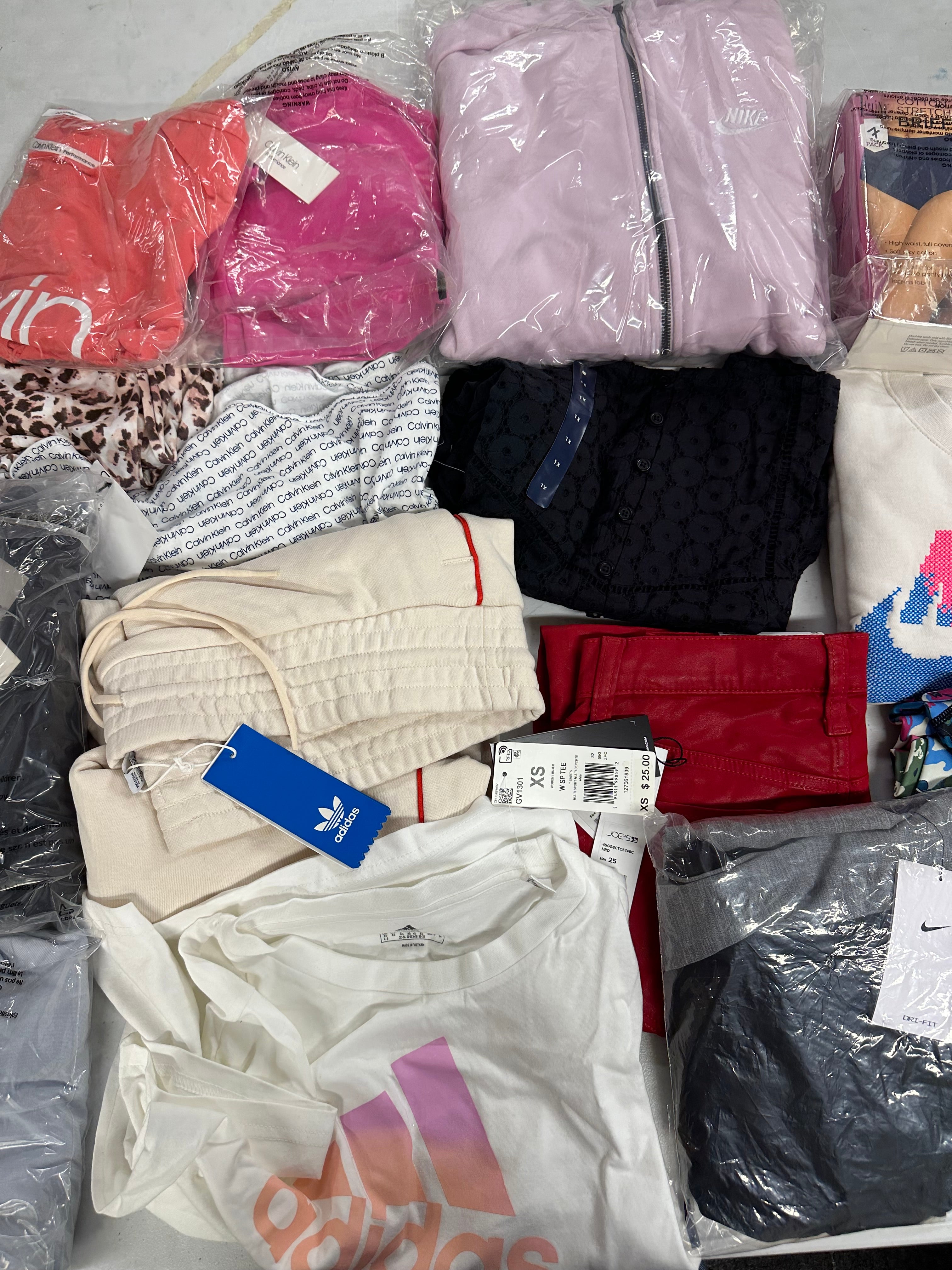 Women's Clothings Assorted Wholesale Lot, NIKE, LUCKY BRAND, CALVIN KLEIN, ADIDAS, DKNY,JOE'S JEANS, NATORI and more, 17 items, CUSTOMER RETURNS