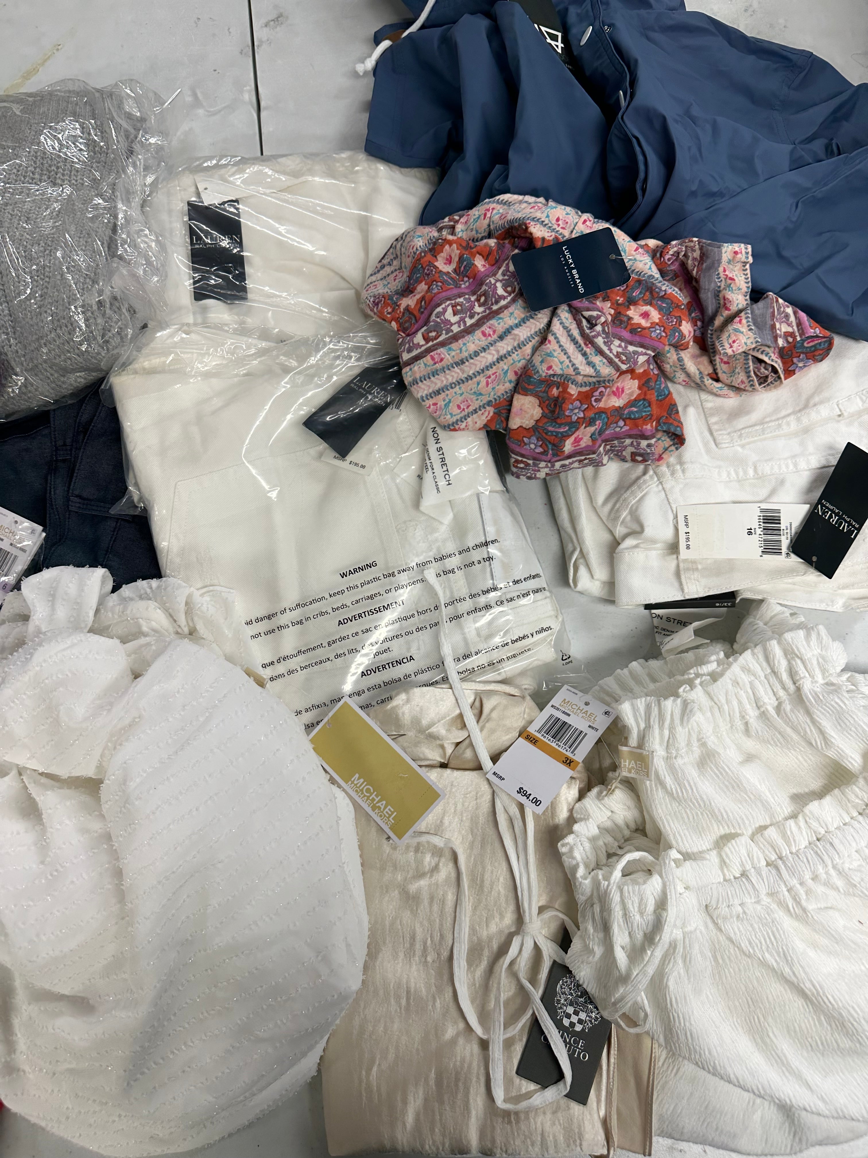 Women's Clothings Assorted Wholesale Lot, LAUREN RALPH LAUREN, LUCKY BRAND, MICHAEL KORS, DKNY, VINCE CAMUTO, BIRCH OUTFITTERS and more, 14 items, CUSTOMER RETURNS