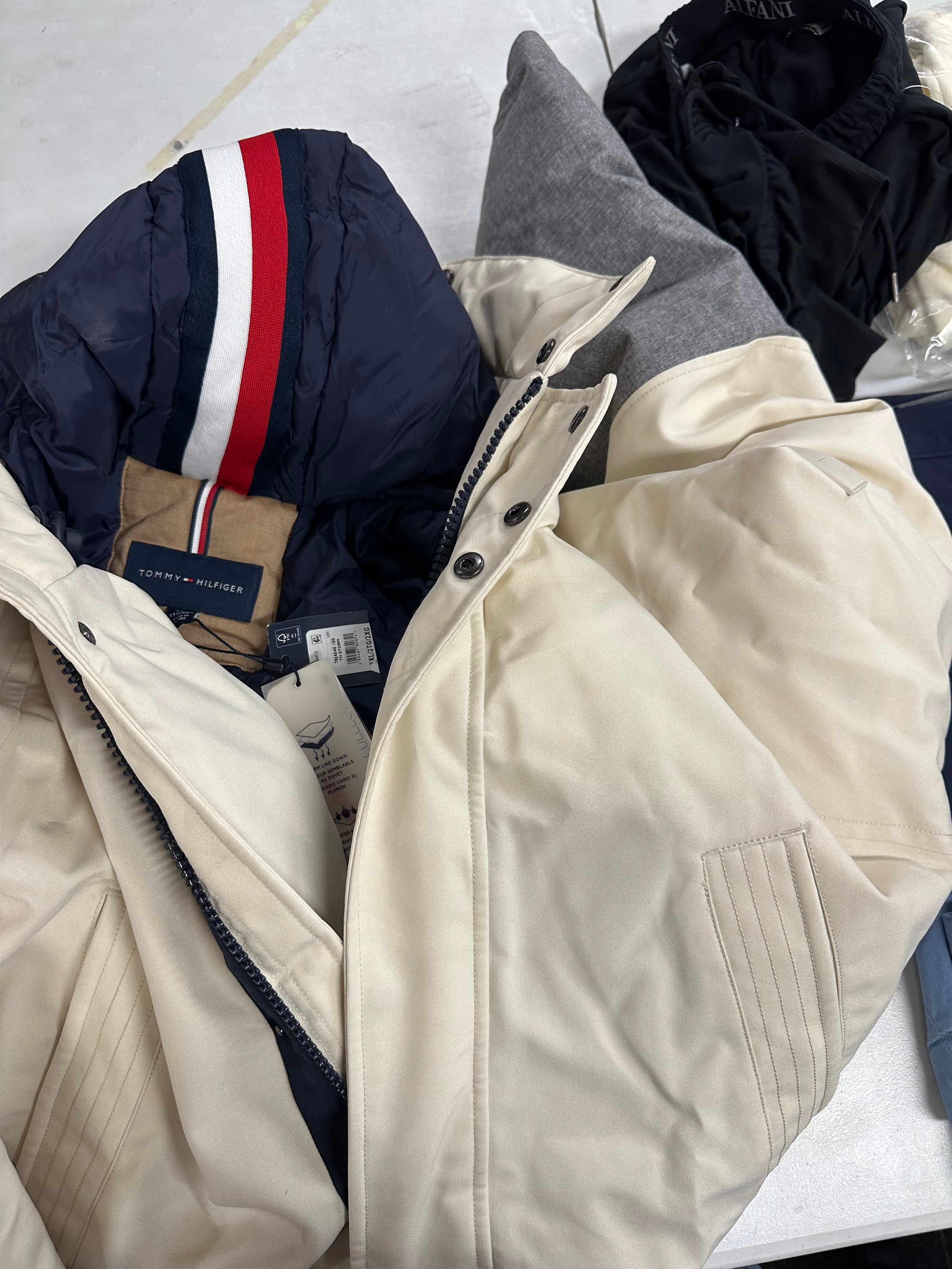Men's Clothings Assorted Wholesale Lot, TOMMY HILFIGER, CALVIN KLEIN, POLO RALPH LAUREN, NOXS, EDDIE BAUER and more, 6 items, CUSTOMER RETURNS