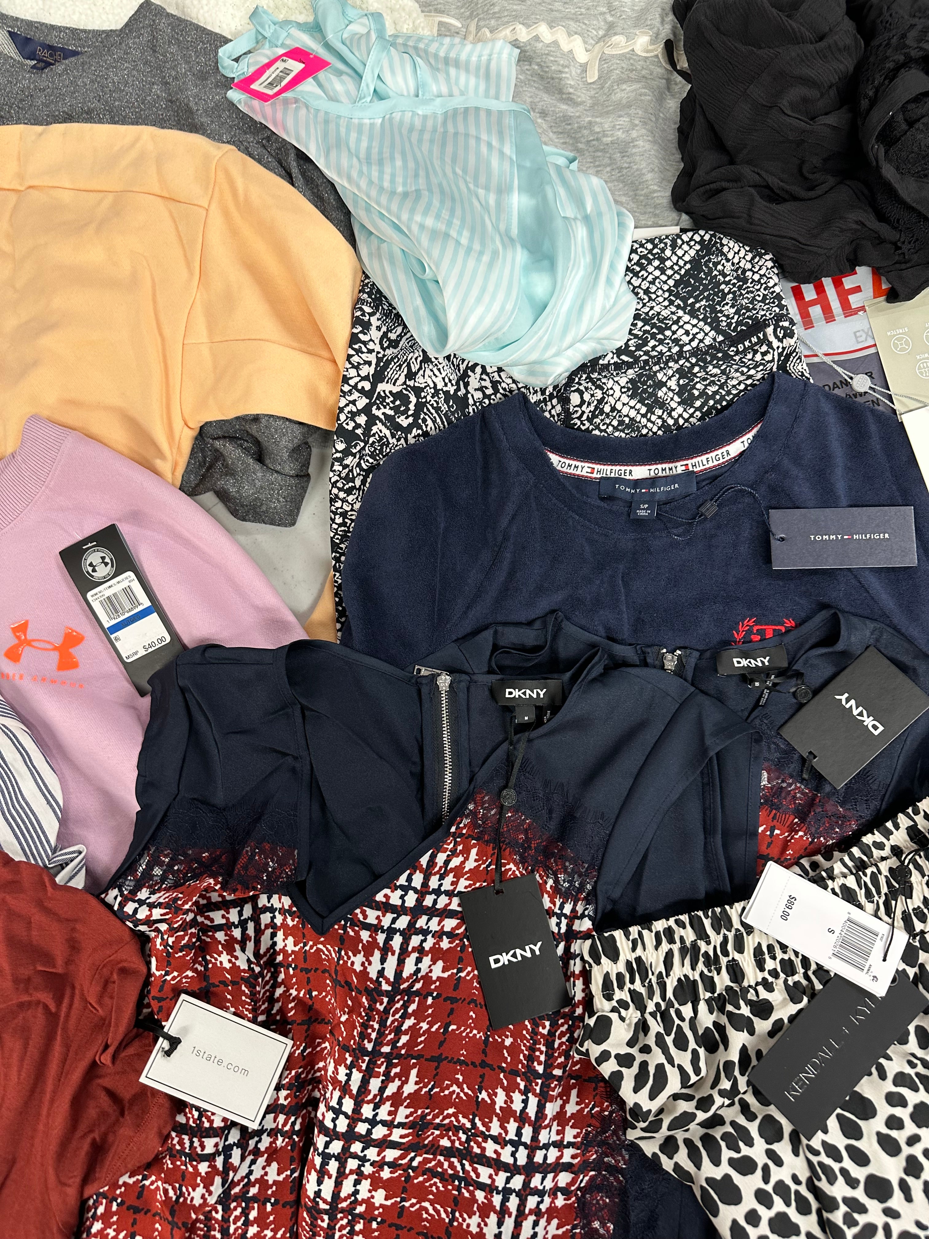Women's Clothing Tops Wholesale Lot, TOMMY HILFIGER, ADIDAS, UNDER ARMOUR, KENDALL + KYLIE. 1 STATE and more, 15 items, Shelf Pulls, MSRP $970