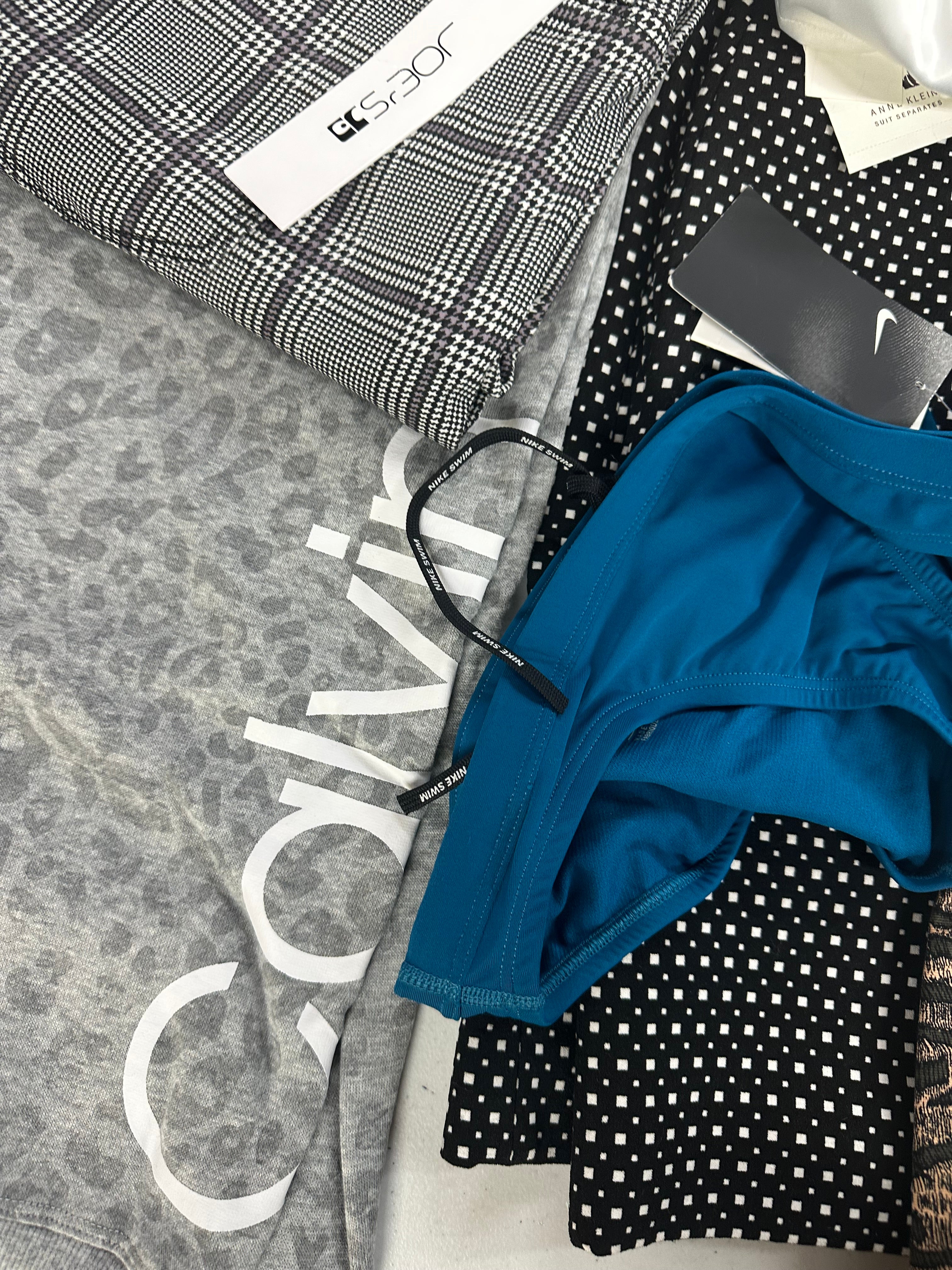Women's Clothing Pants and Others, Wholesale Lot, JOE'S JEANS, SR+, JOIE, DKNY, ANNE KLEIN, KASPER and more, 14 items, Shelf Pulls, MSRP $1,368