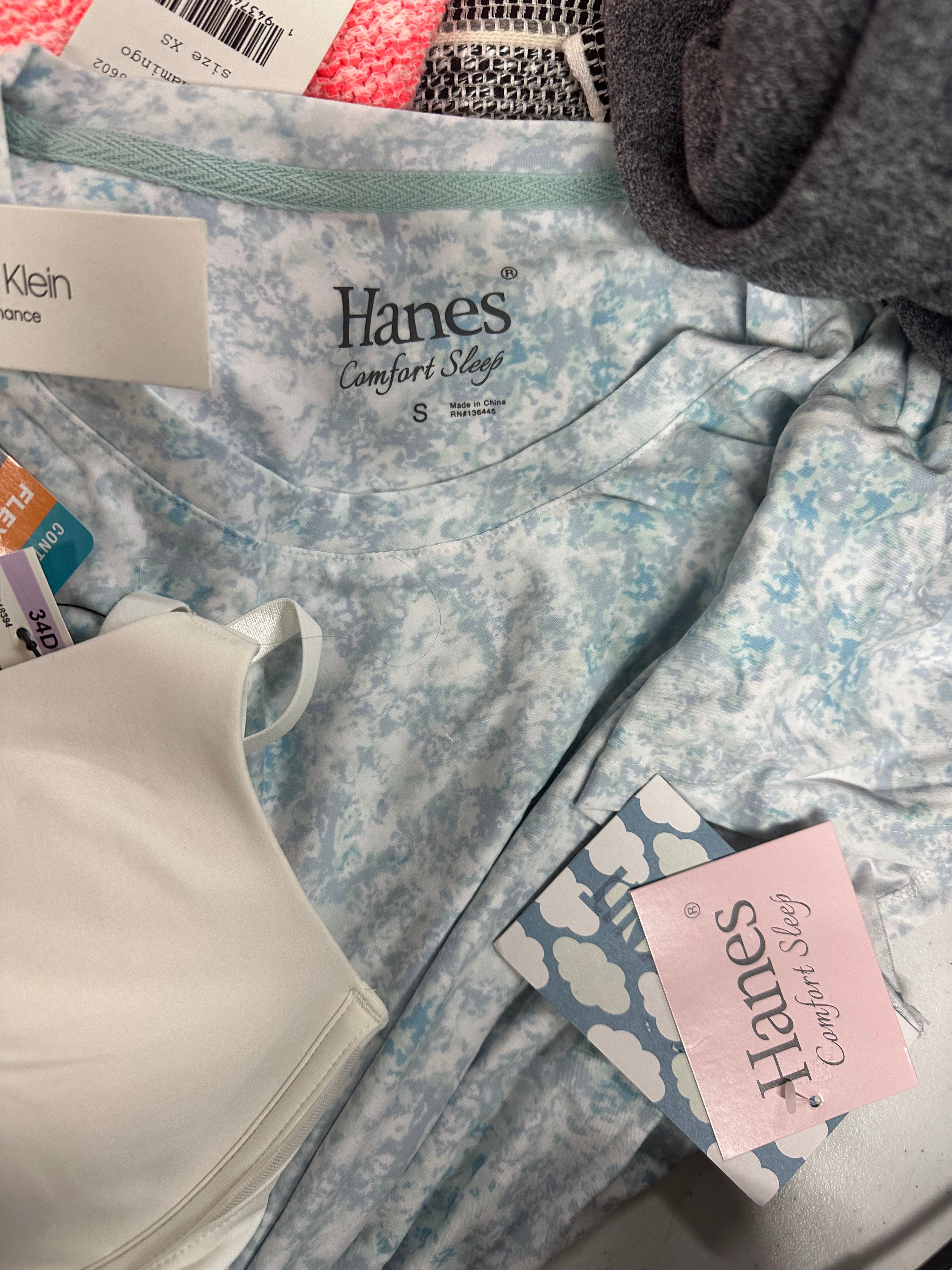Women's Clothing Assorted Wholesale Lot, JOE'S, SUNDRY, FREE PEOPLE, WARNERS, HANES, CALVIN KLEIN and more, 11 items, Shelf Pulls, MSRP $1,145