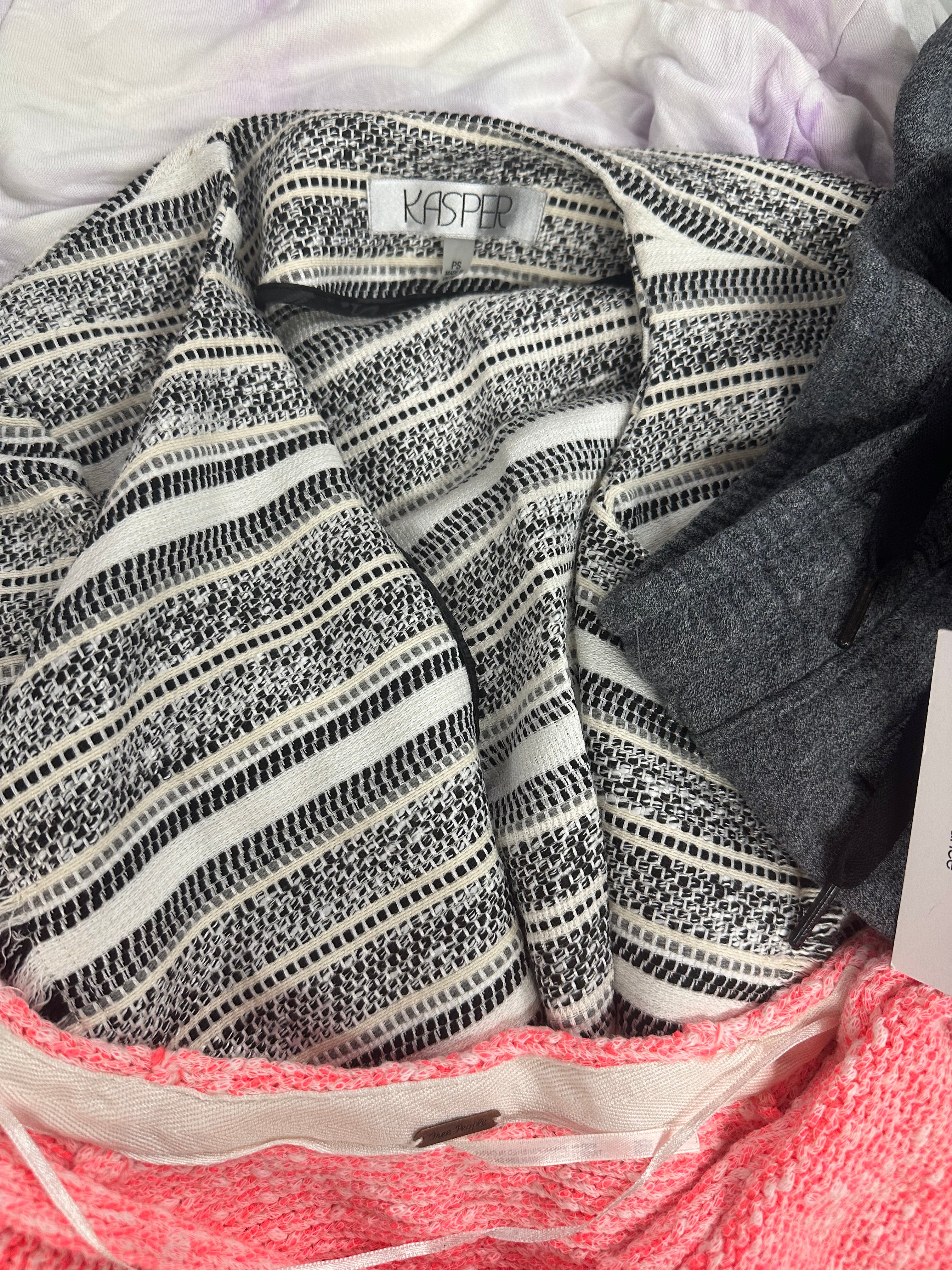Women's Clothing Assorted Wholesale Lot, JOE'S, SUNDRY, FREE PEOPLE, WARNERS, HANES, CALVIN KLEIN and more, 11 items, Shelf Pulls, MSRP $1,145