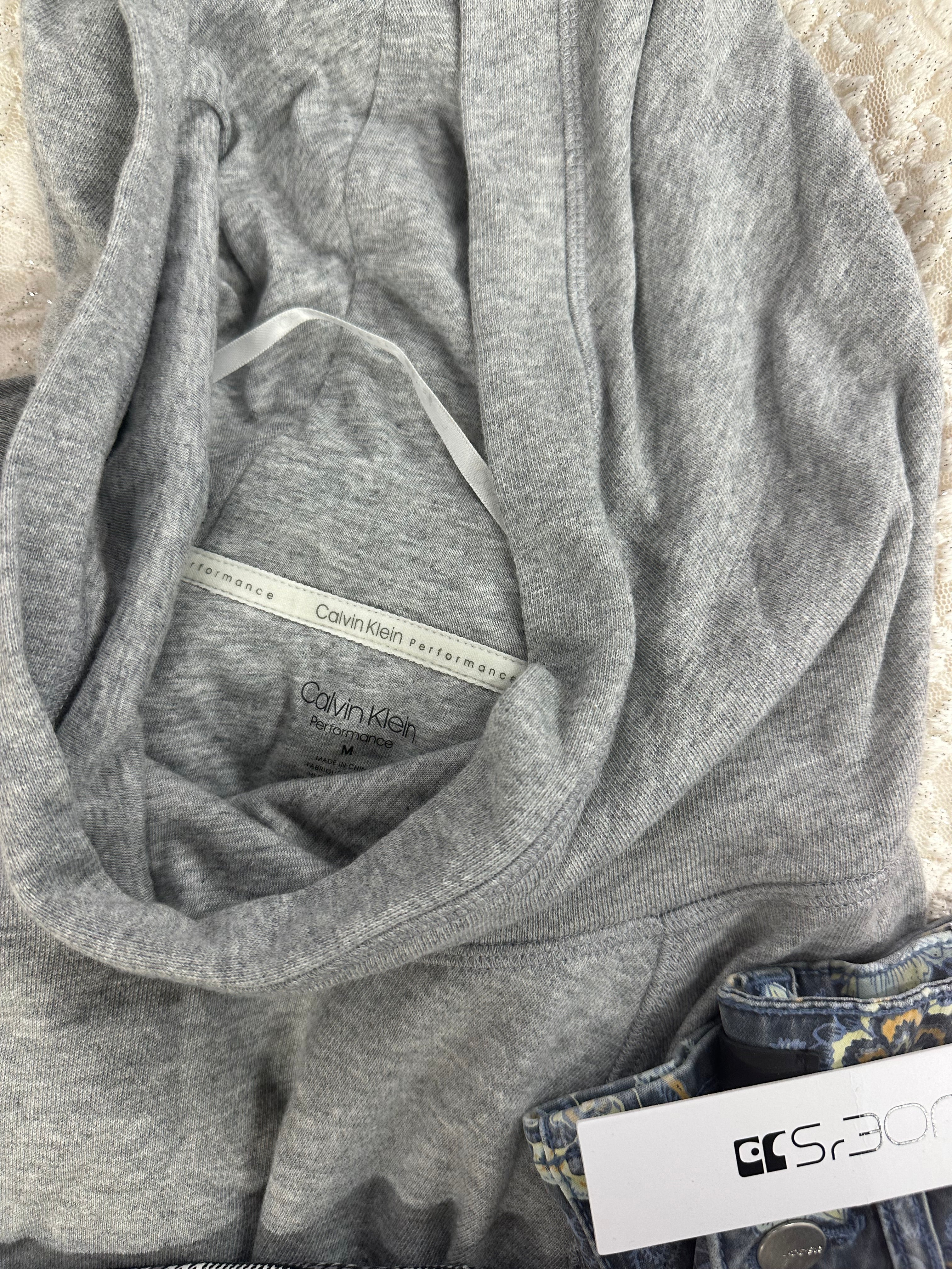 Women's Clothing Assorted Wholesale Lot, JOE'S, SUNDRY, FREE PEOPLE, WARNERS, HANES, CALVIN KLEIN and more, 11 items, Shelf Pulls, MSRP $1,145