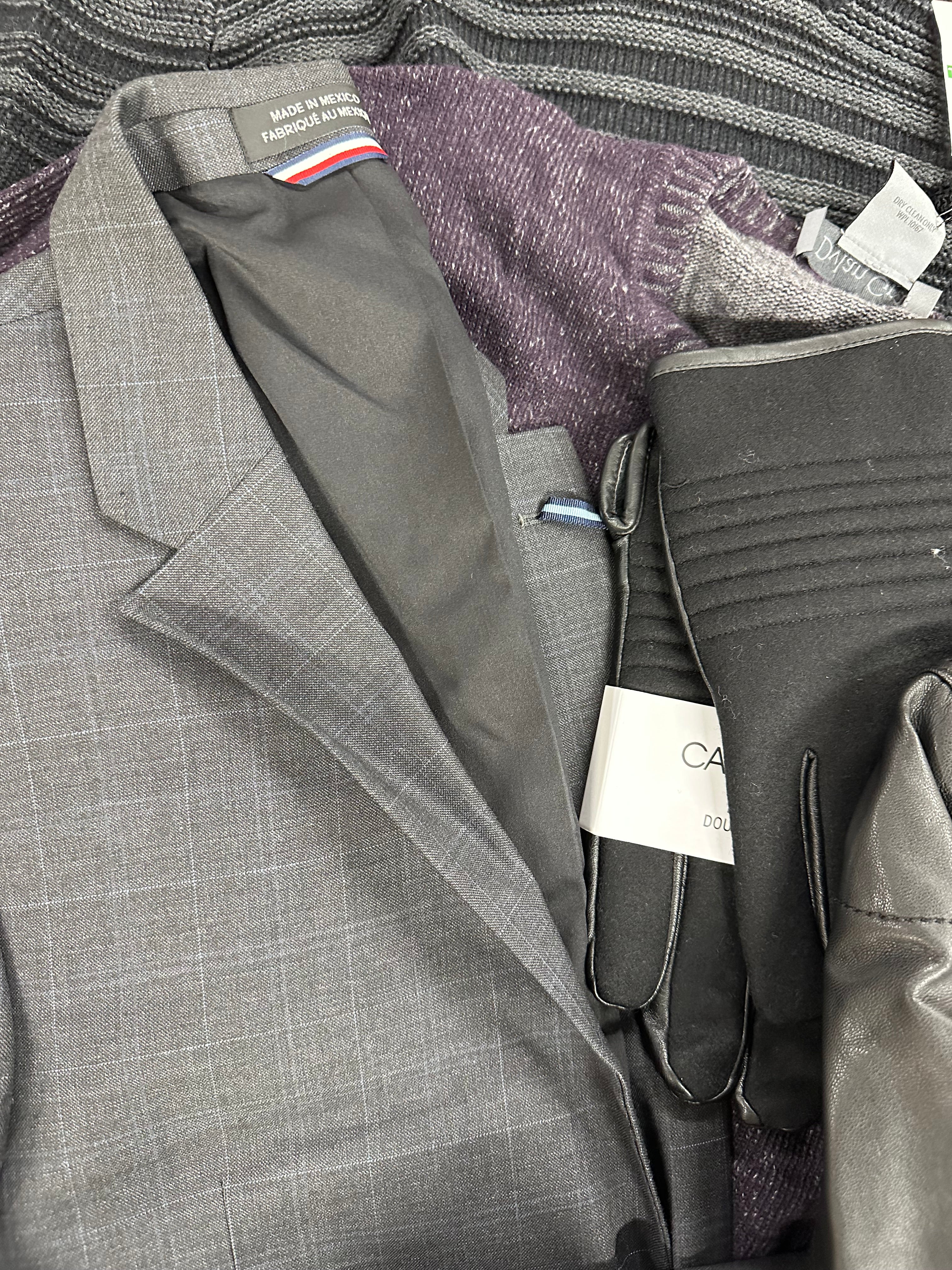 Men's Clothing Assorted Wholesale Lot, TOMMY HILFIGER, RALPH LAUREN, COLE HAAN, CALVIN KLEIN, STEVE MADDEN, RYAN SEACREST and more, 10 items, Shelf Pulls, MSRP $1,437