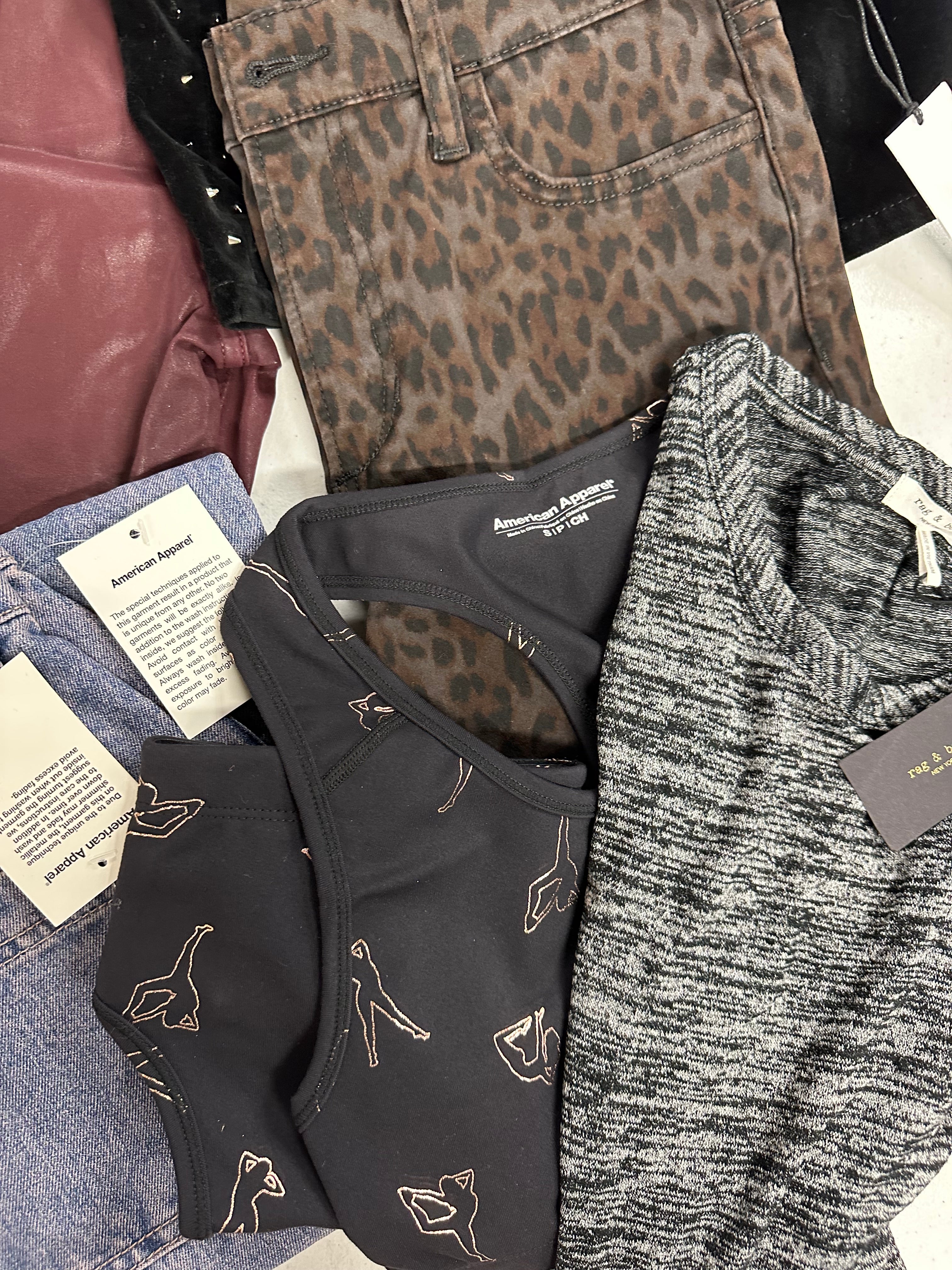 Women's Clothing Assorted Wholesale Lot, FRAME, RAG & BONE, HUDSON, JOE'S JEANS, CALVIN KLEIN, AMERICAN APPAREL and more, 14 items, Shelf Pulls, MSRP $1,592