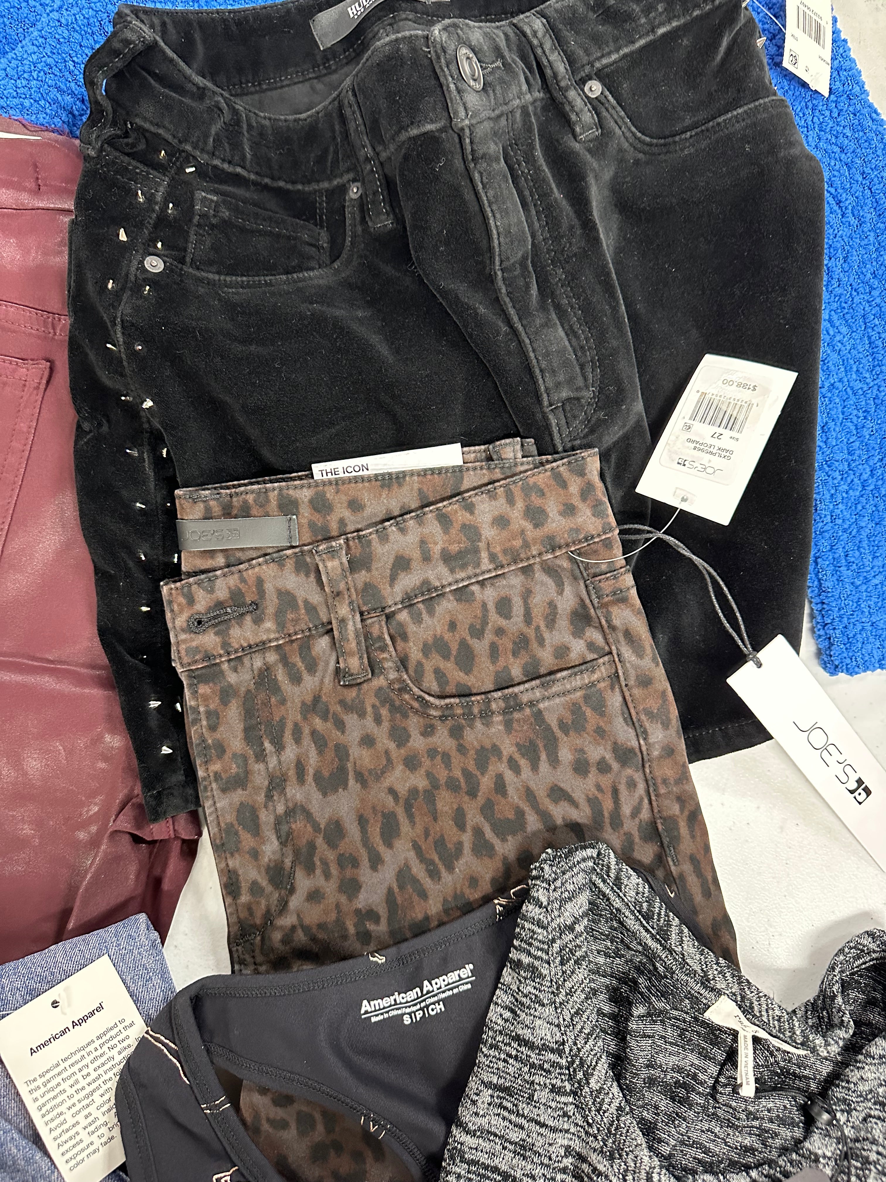 Women's Clothing Assorted Wholesale Lot, FRAME, RAG & BONE, HUDSON, JOE'S JEANS, CALVIN KLEIN, AMERICAN APPAREL and more, 14 items, Shelf Pulls, MSRP $1,592