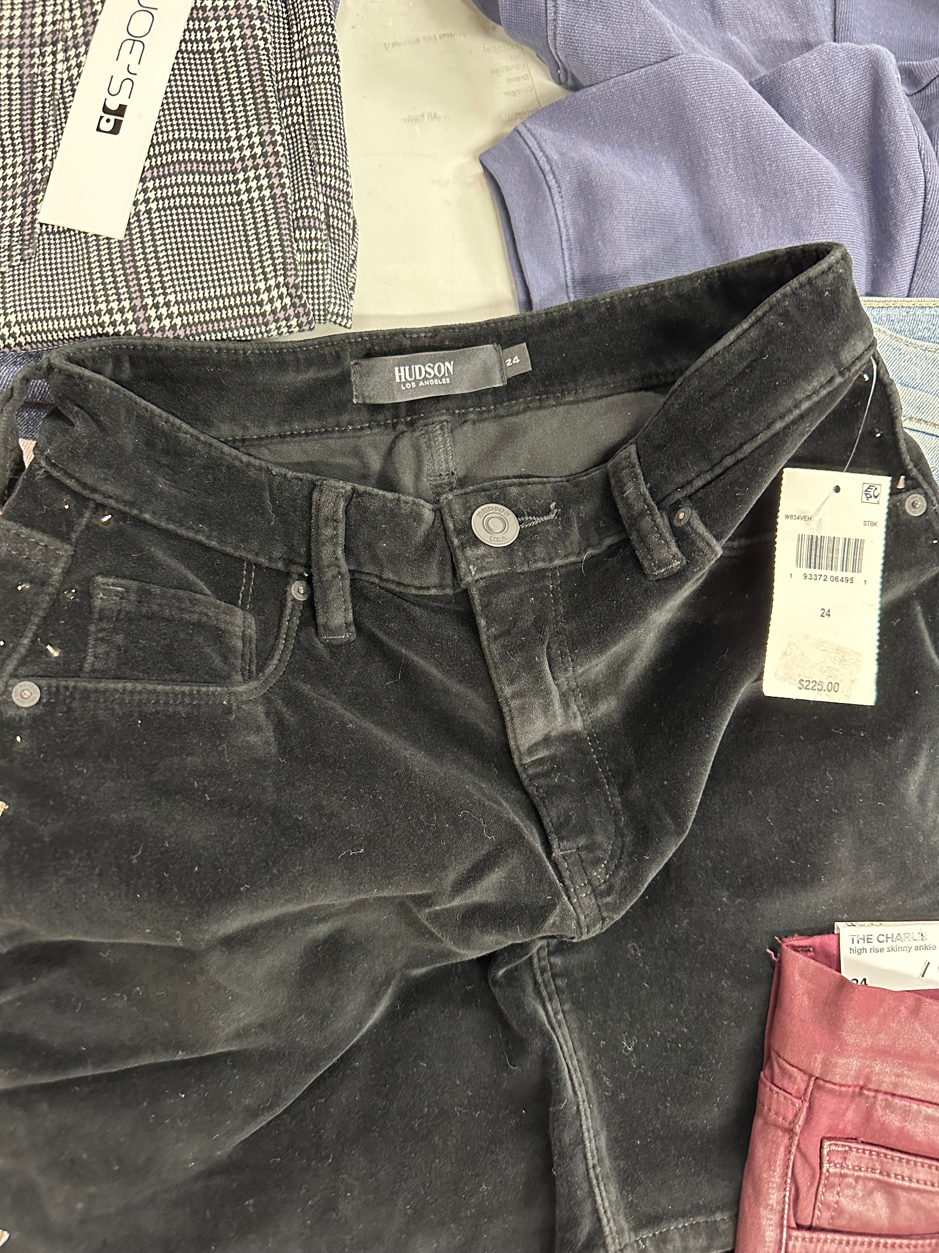 Women's Clothing Assorted Wholesale Lot, THEORY, Joe,s, HUDSON, AMERICAN APPAREL and more, 13 items, Shelf Pulls, MSRP $1,624