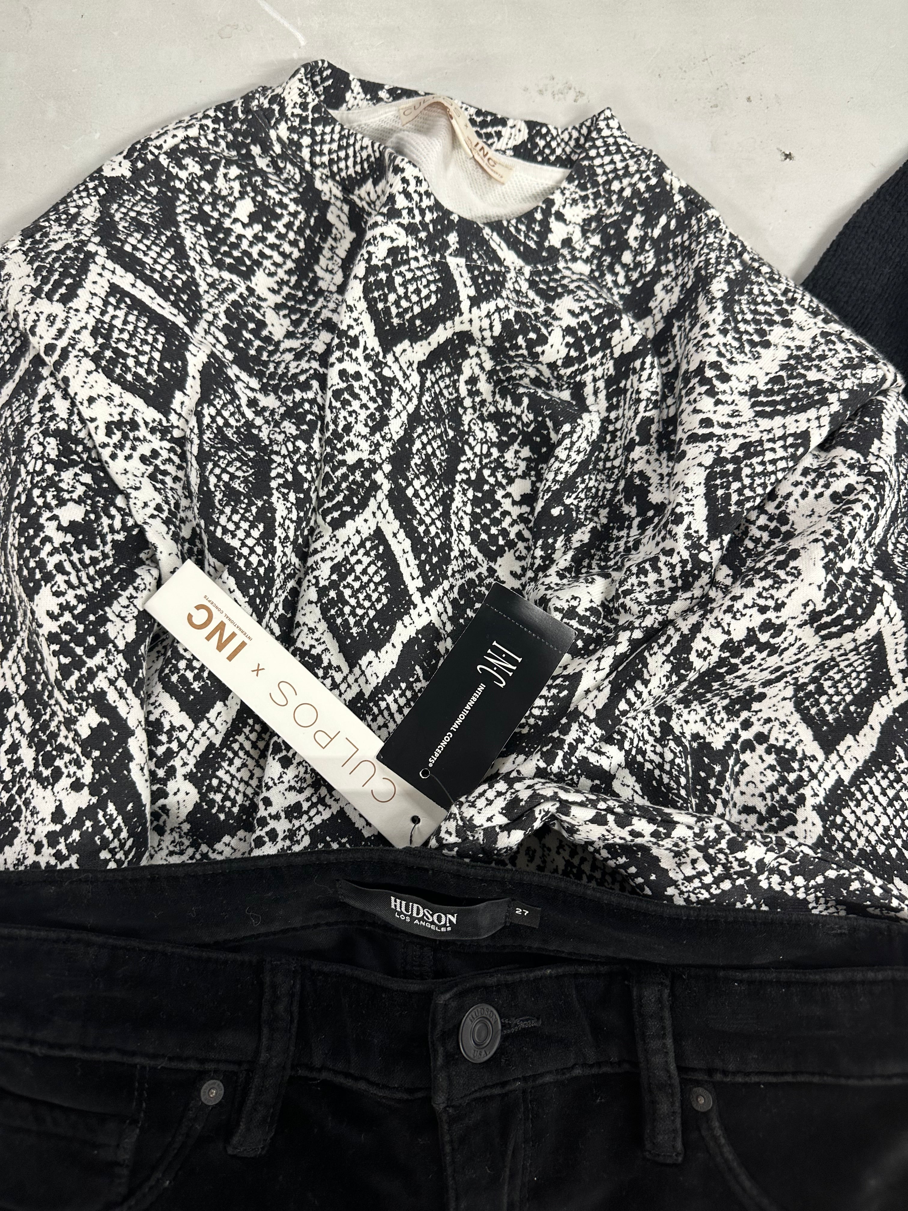 Women's Clothing Assorted Wholesale Lot, ADIDAS, HUDSON, CALVIN KLEIN, STYLE & CO and more, 11 items, Shelf Pulls, MSRP $926