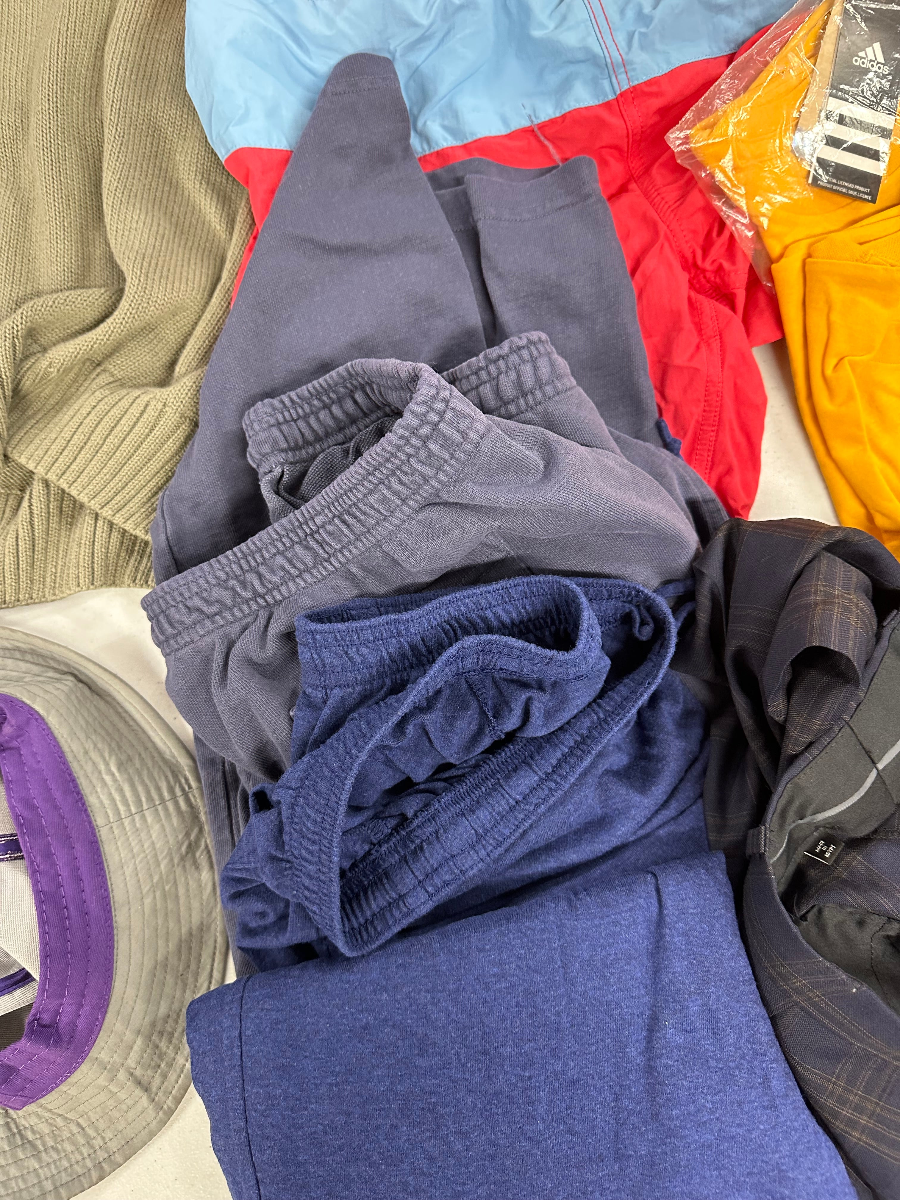 Men's Clothing Assorted Wholesale Lot, ARMANI EXCHANGE, NAUTICA, ADIDAS, GENTS, AMERICAN APPAREL and more, 14 items, Shelf Pulls, MSRP $900