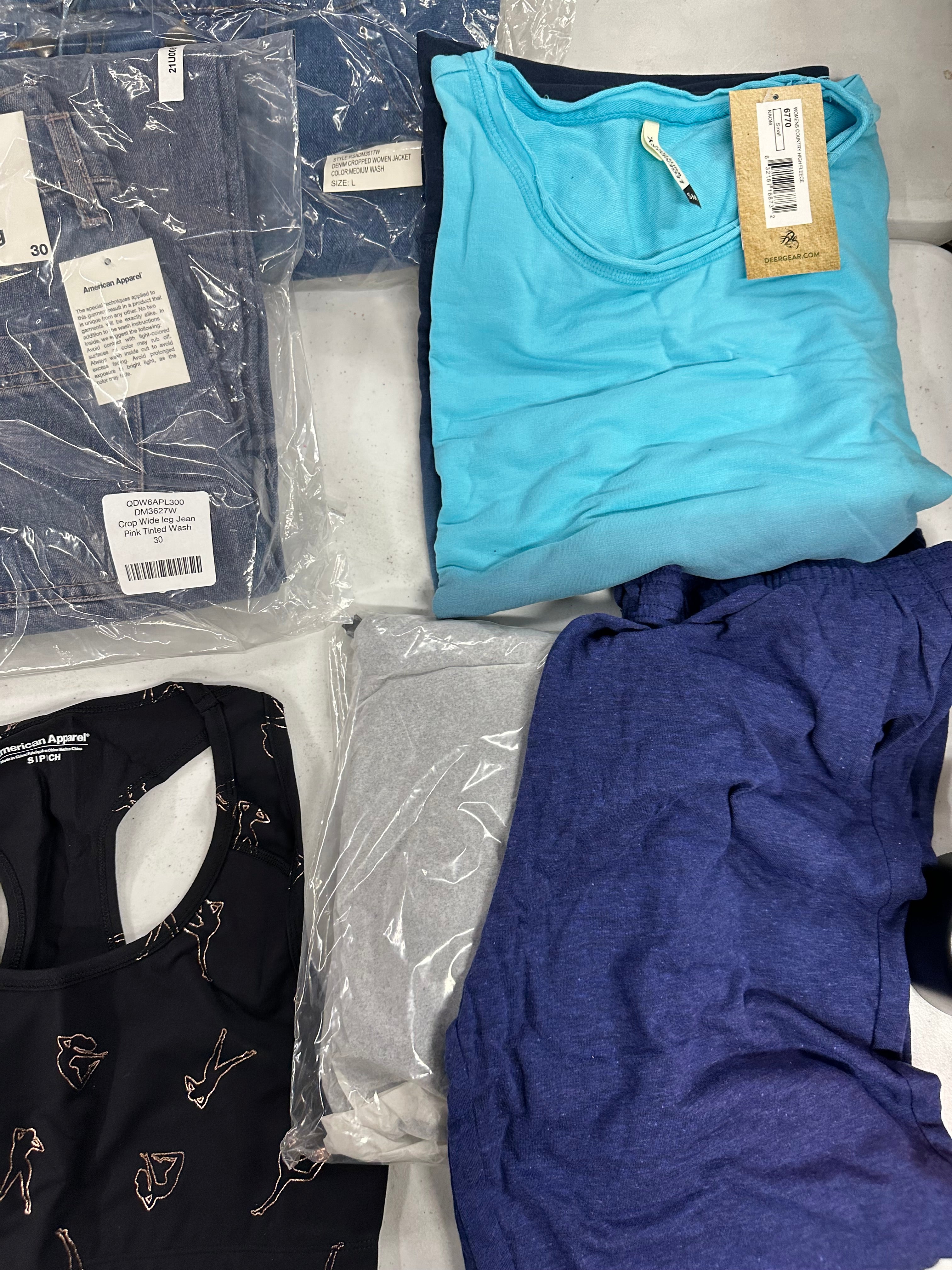 Women's Clothing Assorted Wholesale Lot, FREE PEOPLE, JOE'S JEANS, HUDSON, LEGENDARY and more, 13 items, Shelf Pulls, MSRP $1,269