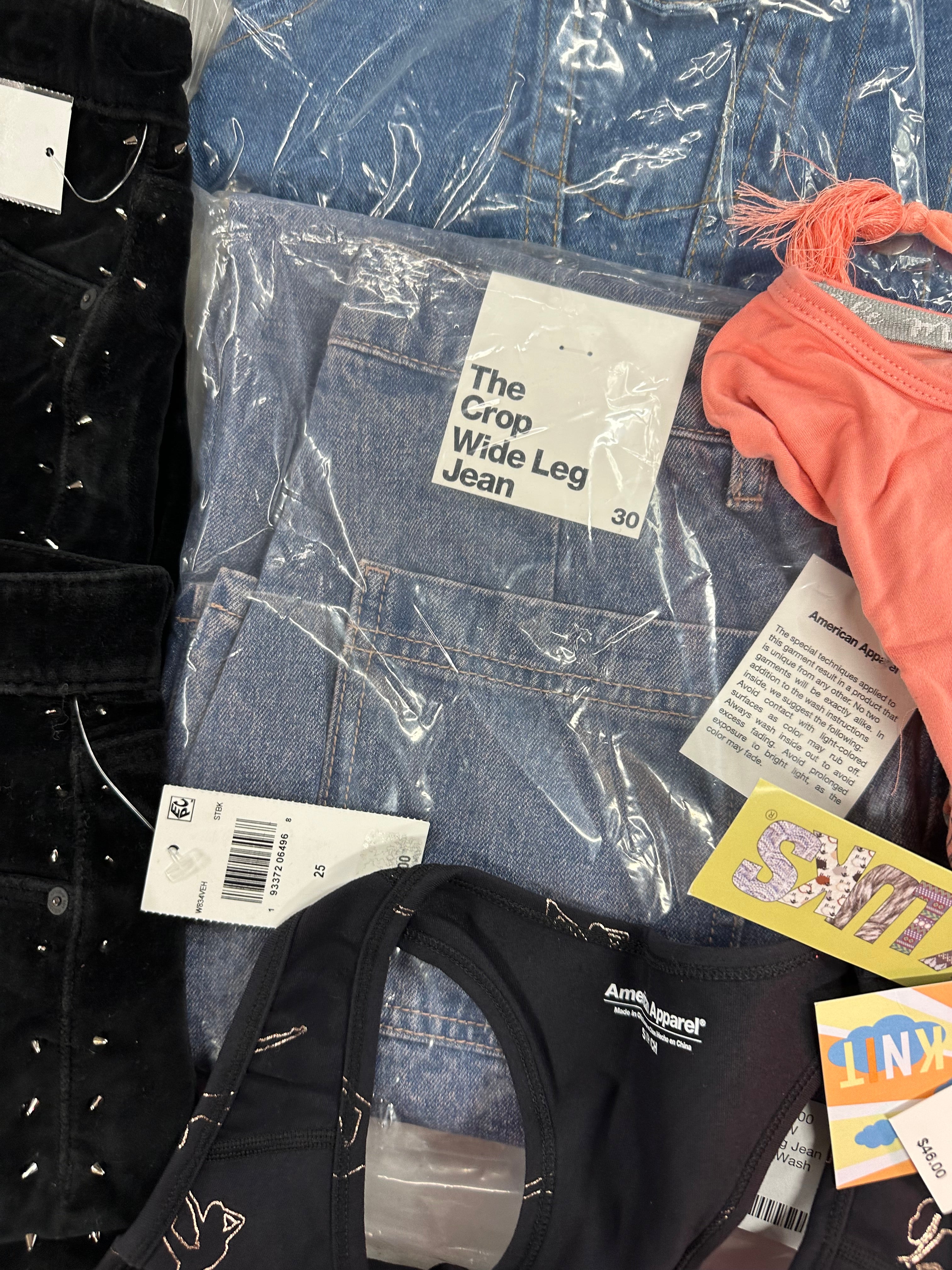 Women's Clothing Assorted Wholesale Lot, HUDSON, JOE'S JEANS, DKNY, FREE PEOPLE, DREAM LOUNGE and more, 10 items, Shelf Pulls, MSRP $1,013