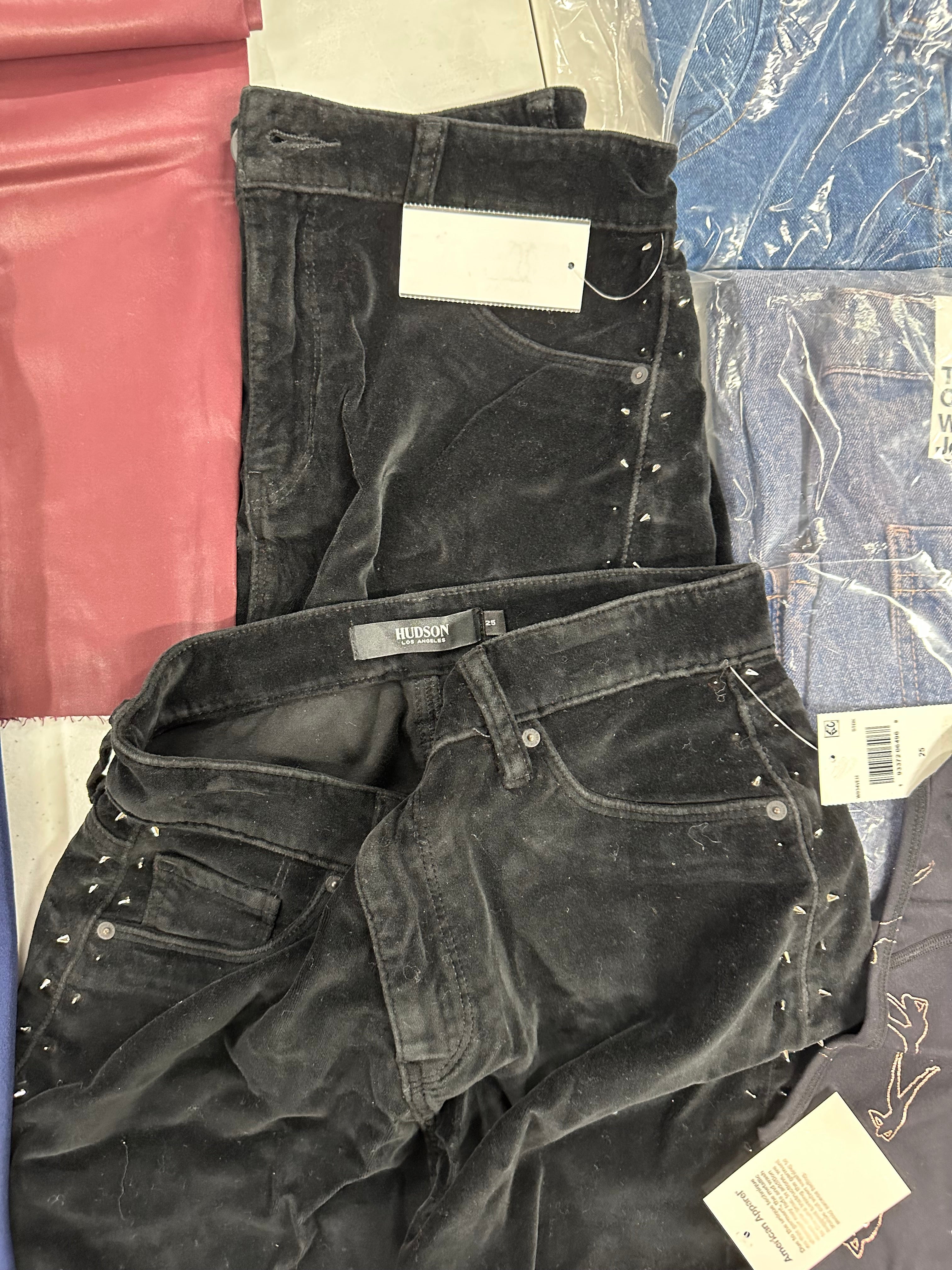 Women's Clothing Assorted Wholesale Lot, HUDSON, JOE'S JEANS, DKNY, FREE PEOPLE, DREAM LOUNGE and more, 10 items, Shelf Pulls, MSRP $1,013