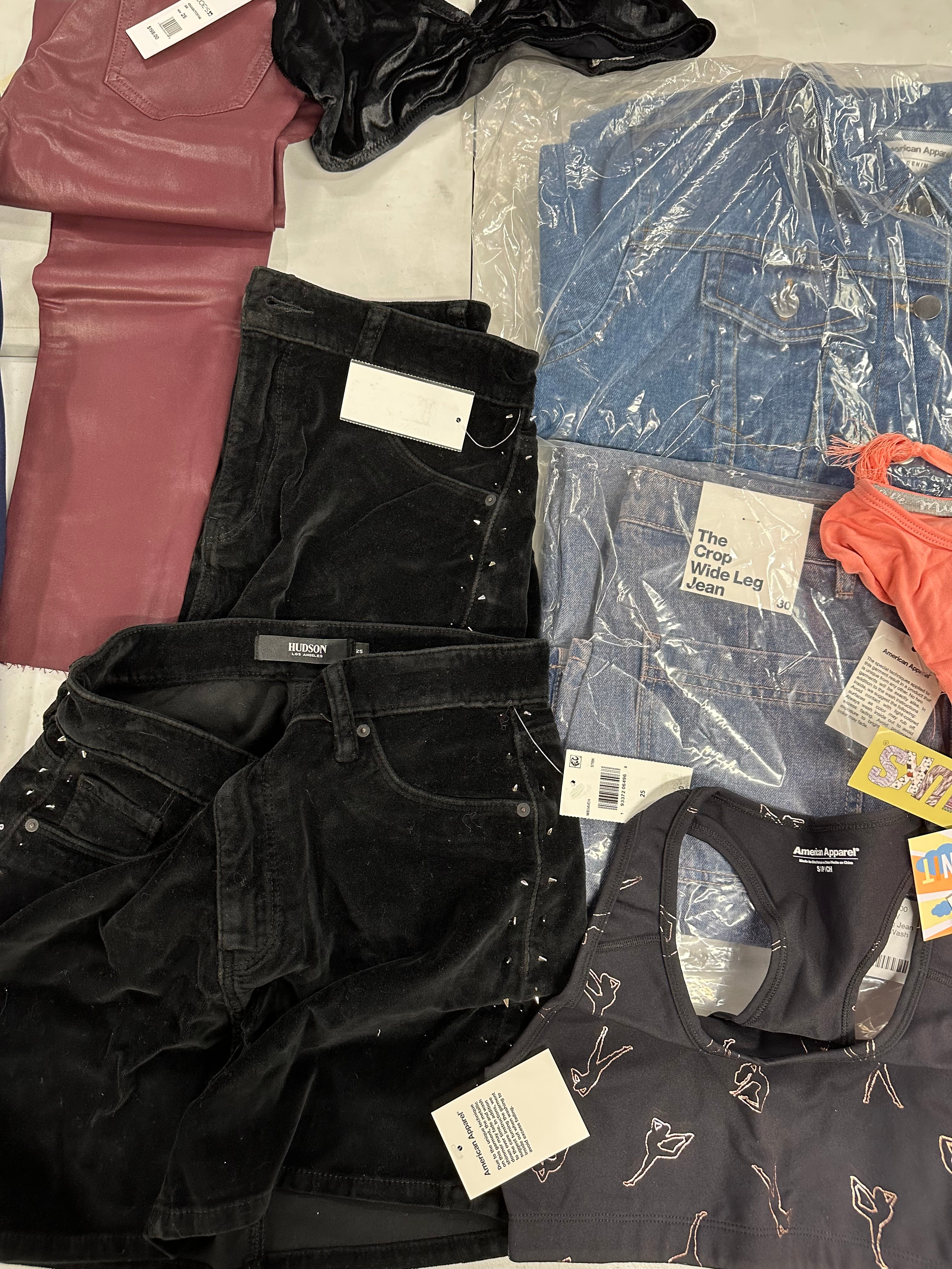 Women's Clothing Assorted Wholesale Lot, HUDSON, JOE'S JEANS, DKNY, FREE PEOPLE, DREAM LOUNGE and more, 10 items, Shelf Pulls, MSRP $1,013