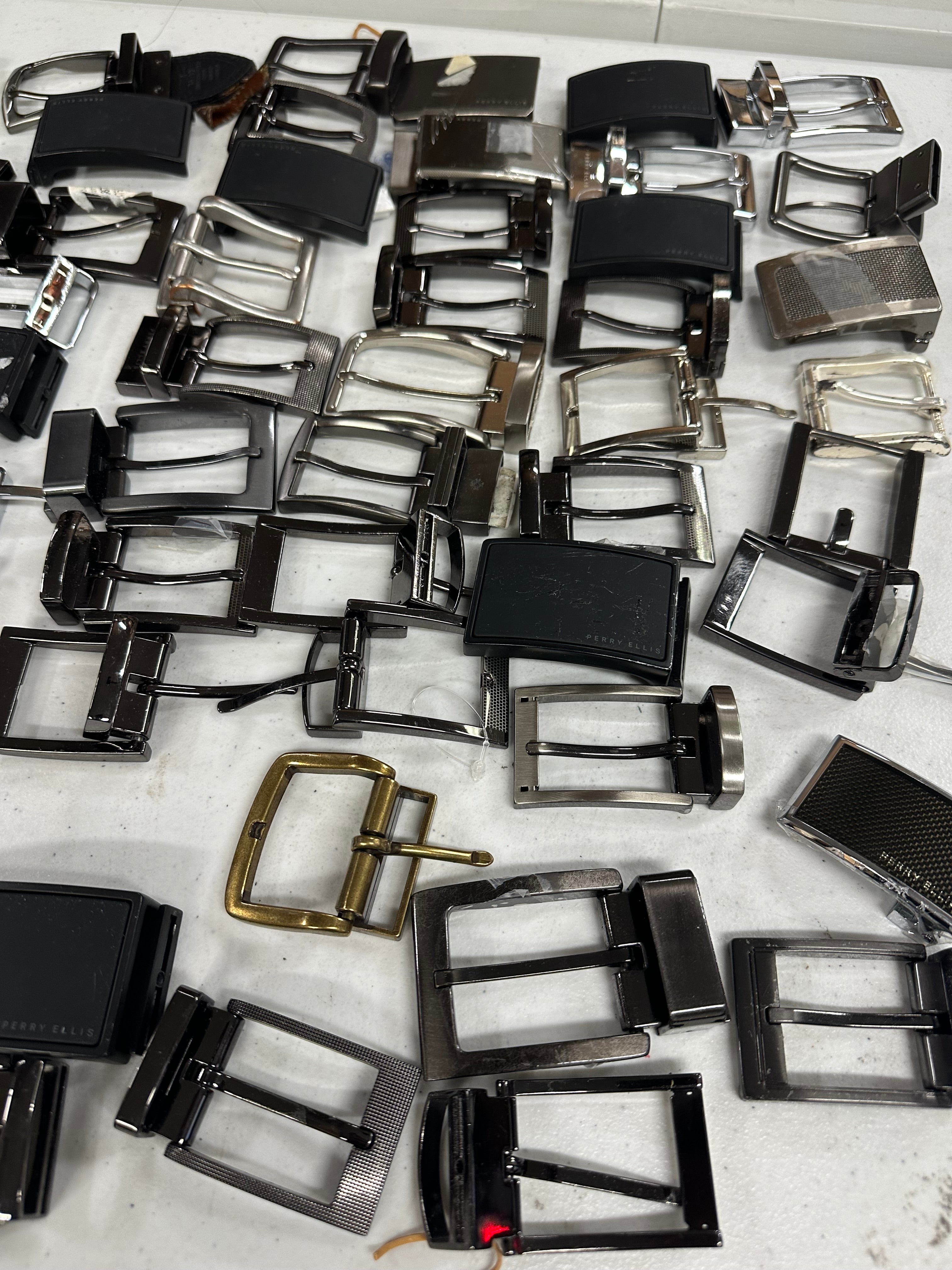 Men's Belt Buckles Wholesale Lot, PERRY ELLIS, CALVIN KLEIN, POLO RALPH LAUREN, TASO ELBA and more, 78 Buckles, CUSTOMER RETURNS