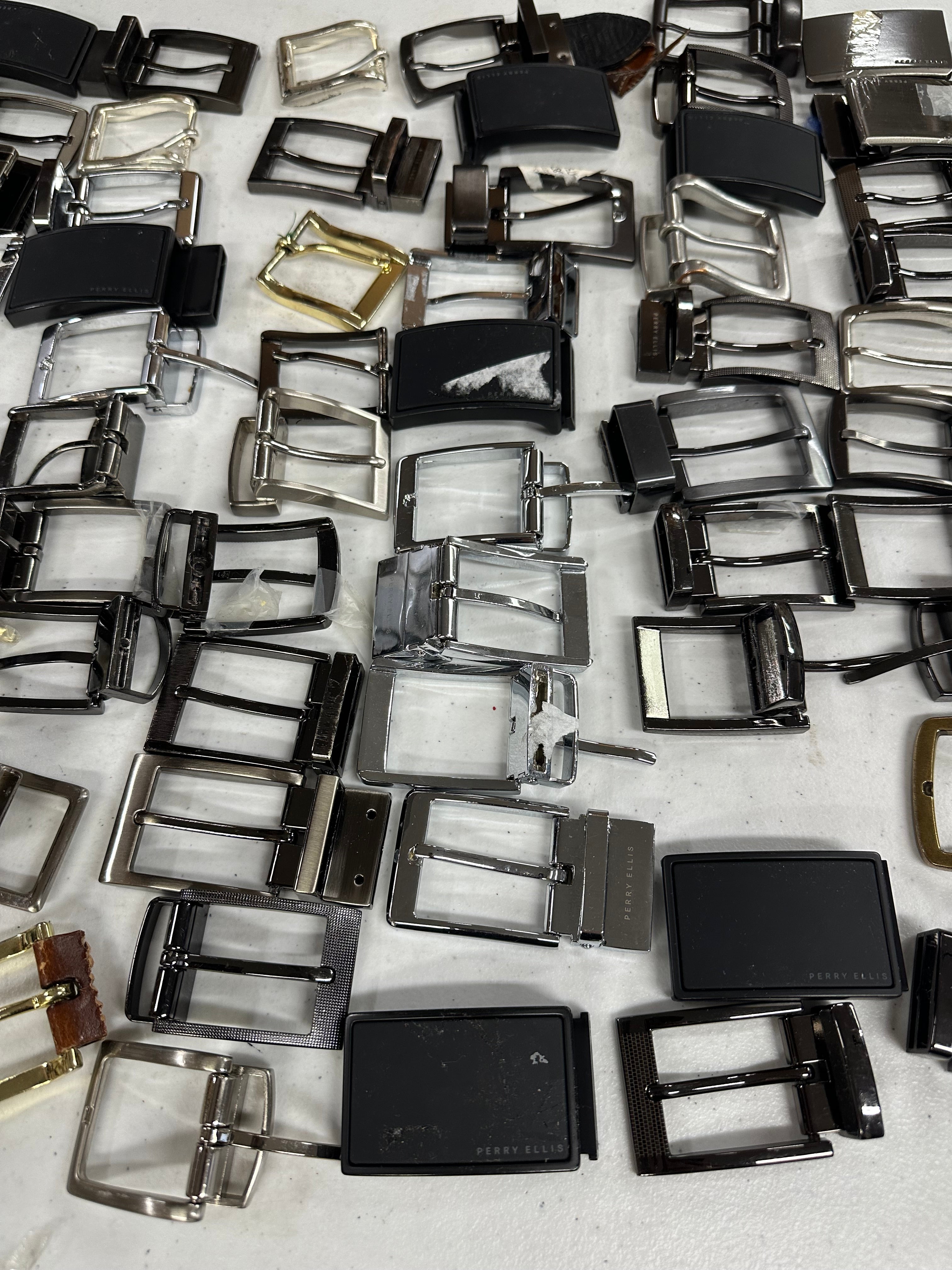 Men's Belt Buckles Wholesale Lot, PERRY ELLIS, CALVIN KLEIN, POLO RALPH LAUREN, TASO ELBA and more, 78 Buckles, CUSTOMER RETURNS