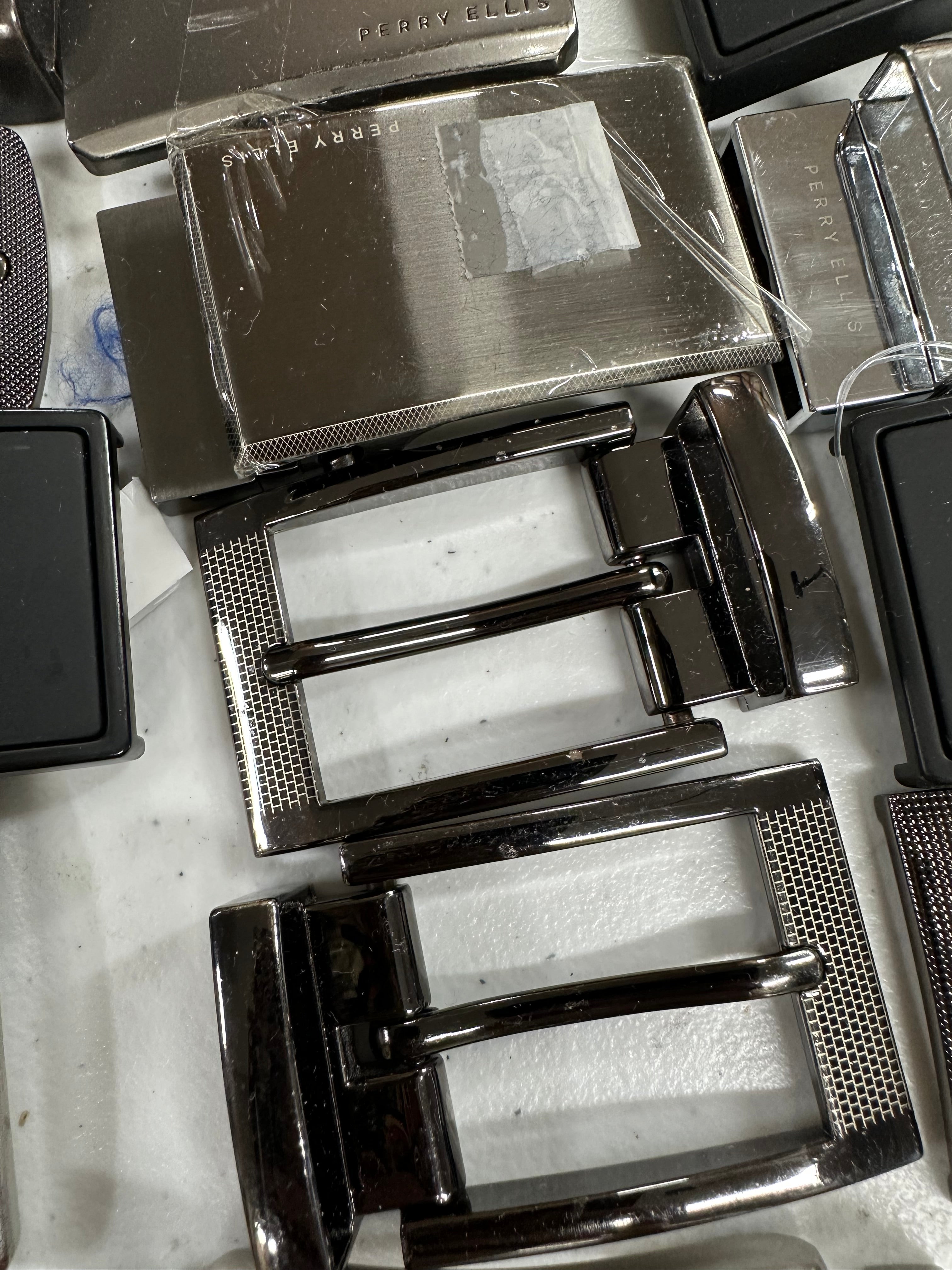 Men's Belt Buckles Wholesale Lot, PERRY ELLIS, CALVIN KLEIN, POLO RALPH LAUREN, TASO ELBA and more, 78 Buckles, CUSTOMER RETURNS