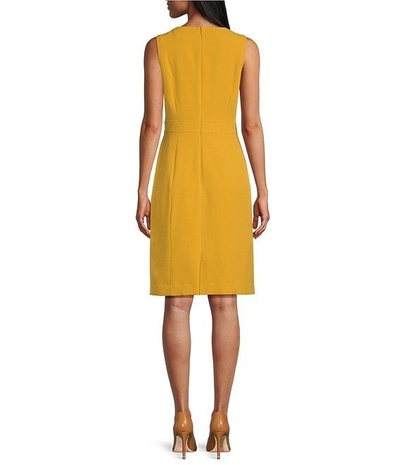 Kasper Stretch Stretch Crepe Crew Neckline Sleeveless Sheat Dress SZ 4P $89