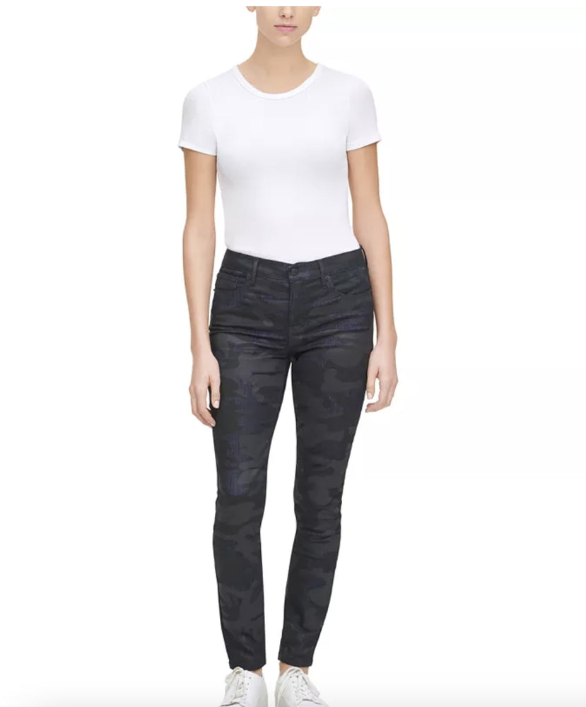 Calvin Klein Jeans Black Camouflage-Print Skinny Jeans Black size 27