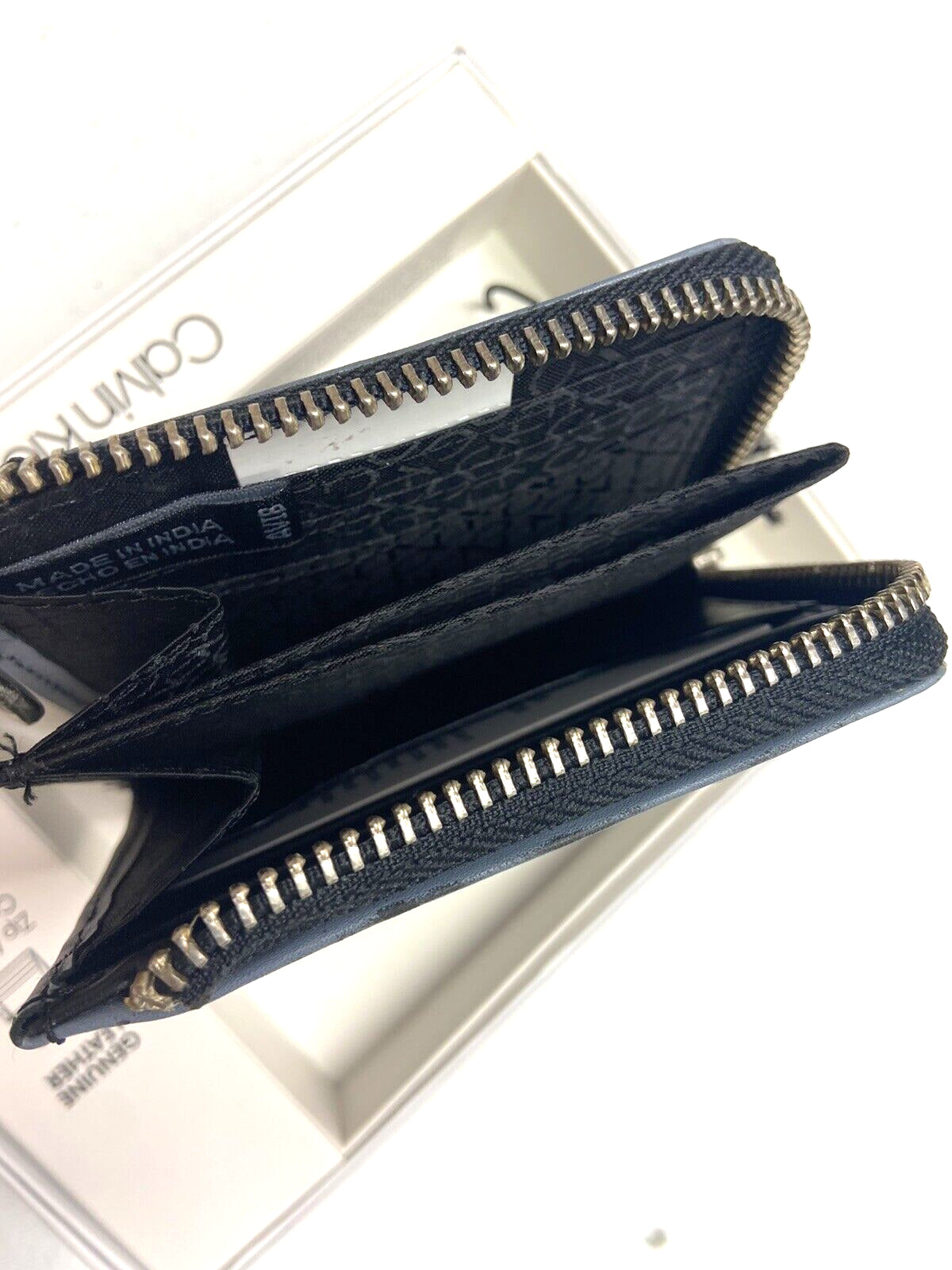 Calvin Klein Men RFID Zip Card Wallet Gusset C Black Gray Leather MSRP $50