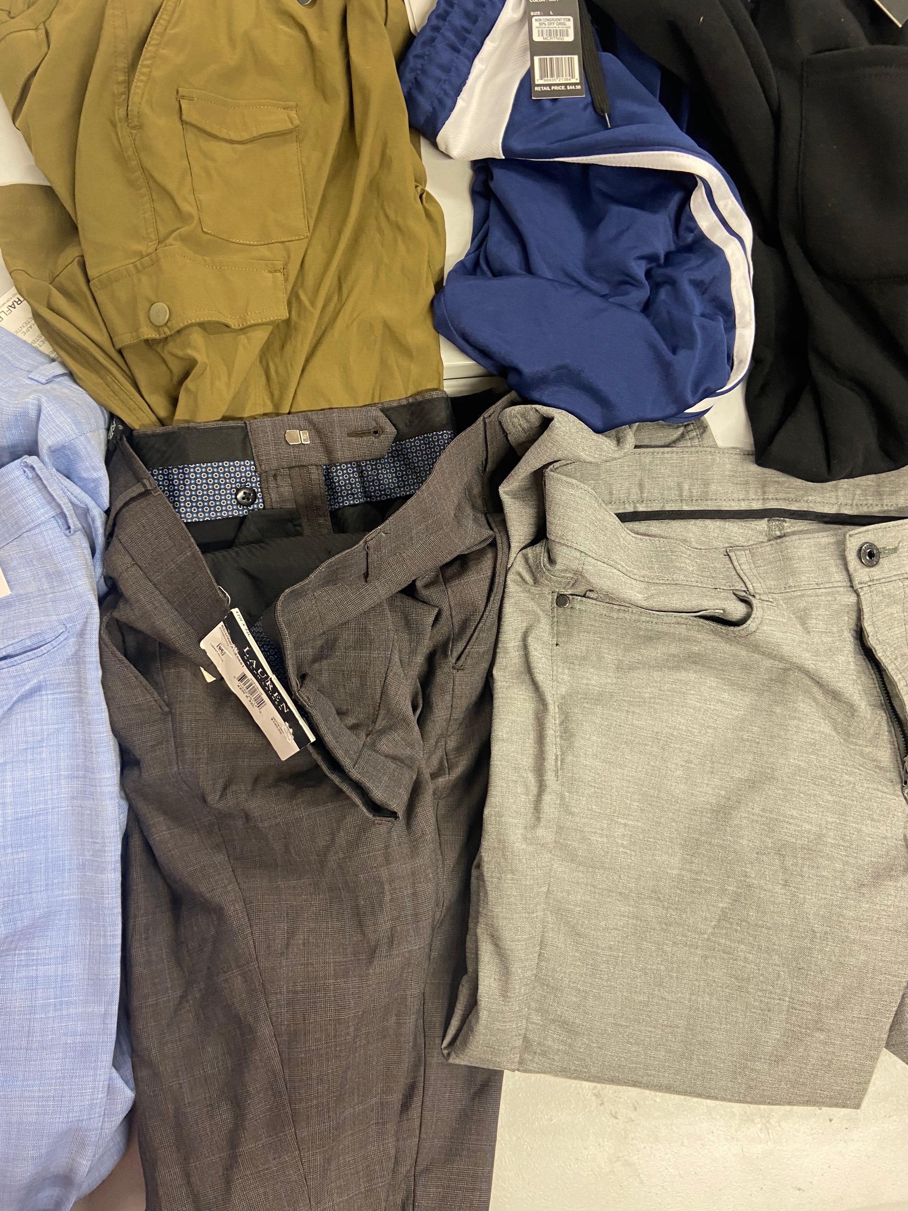 Men's Clothing Bottoms Wholesale Lot, LAUREN RALPH LAUREN, BASS OUTDOOR,KENNETH COLE, GALAXY and more, 7 items, Shelf Pulls, MSRP $722