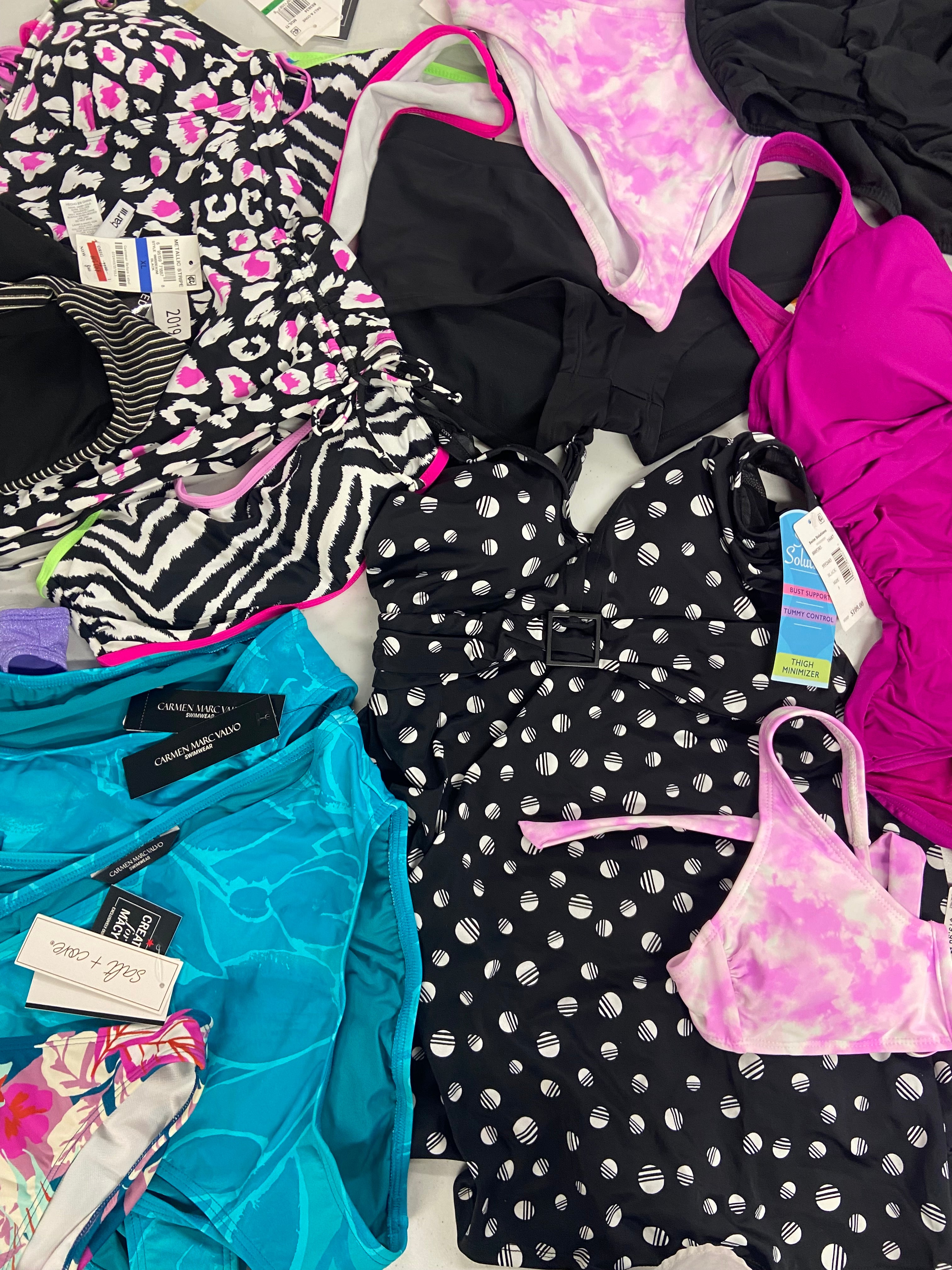 Women's Swimwear Wholesale Lot, RALPH LAUREN, NIKE, CARMEN MARC, ISLAND ESCAPE, SALT + COVE and more,16 items, Shelf Pulls, MSRP $697
