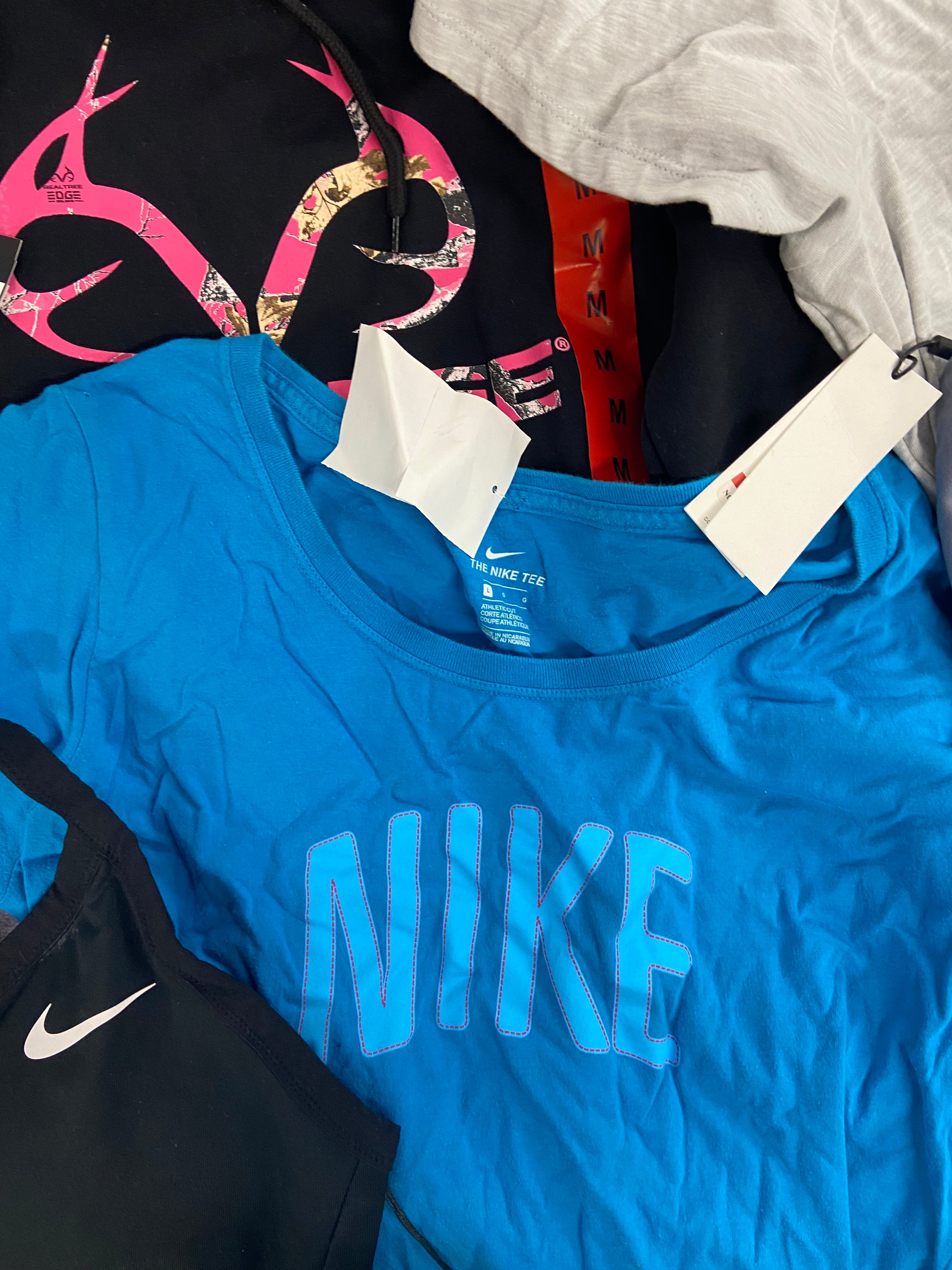 Women's Clothing Assorted Wholesale Lot, CALVIN KLEIN, CALVIN KLEIN, NIKE, CHARTER CLUB, REALTREE and more,  20 items, Shelf Pulls, MSRP $859