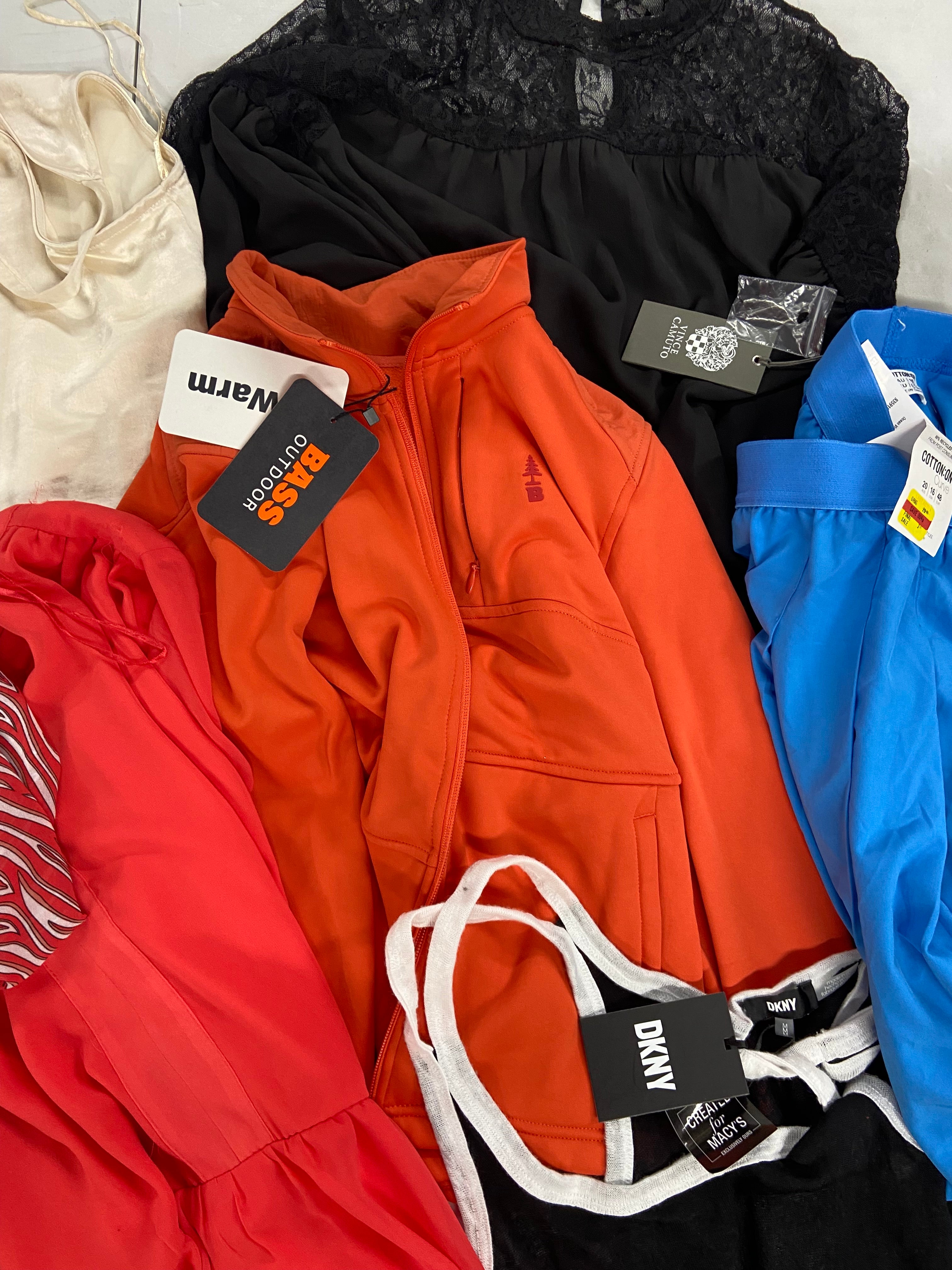 Women's Clothing Tops & Dresses Wholesale Lot, DKNY, MICHAEL KORS, FREE PEOPLE, VINCE CAMUTO, BASS OUTDOOR and more, 9 items, Shelf Pulls, MSRP $679