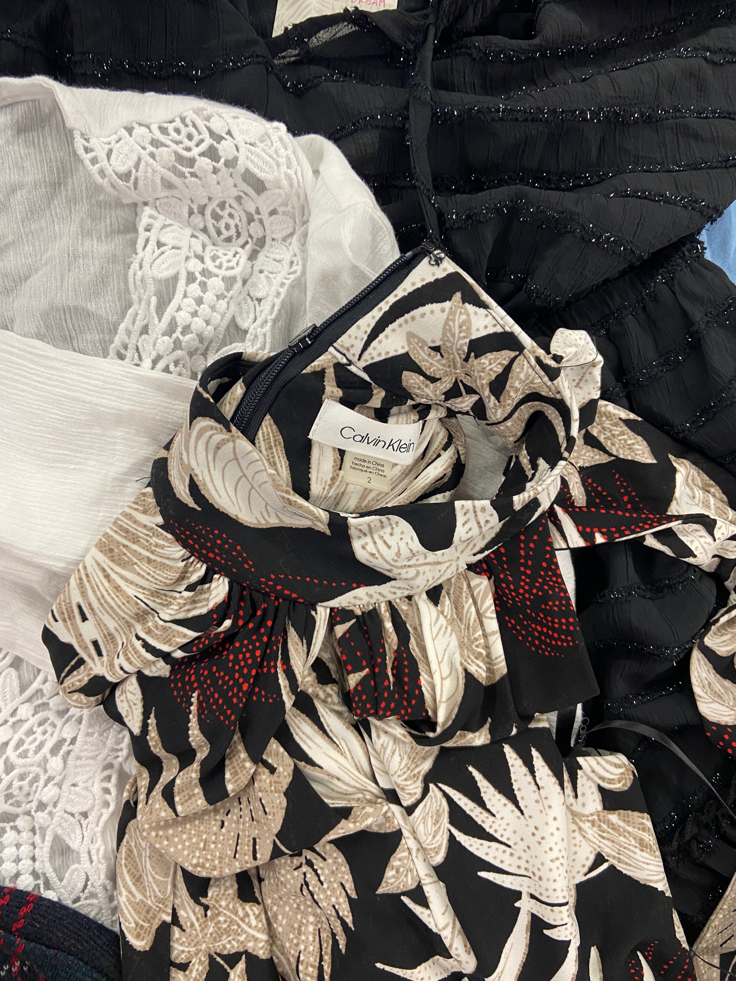 Women's Clothing Plus Size & Others Assorted Wholesale Lot, POLO RALPH LAUREN, NIKE, LA BLANCA, CALVIN KLEIN, FREE PEOPLE and more, 22 items, Shelf Pulls, MSRP $1,070