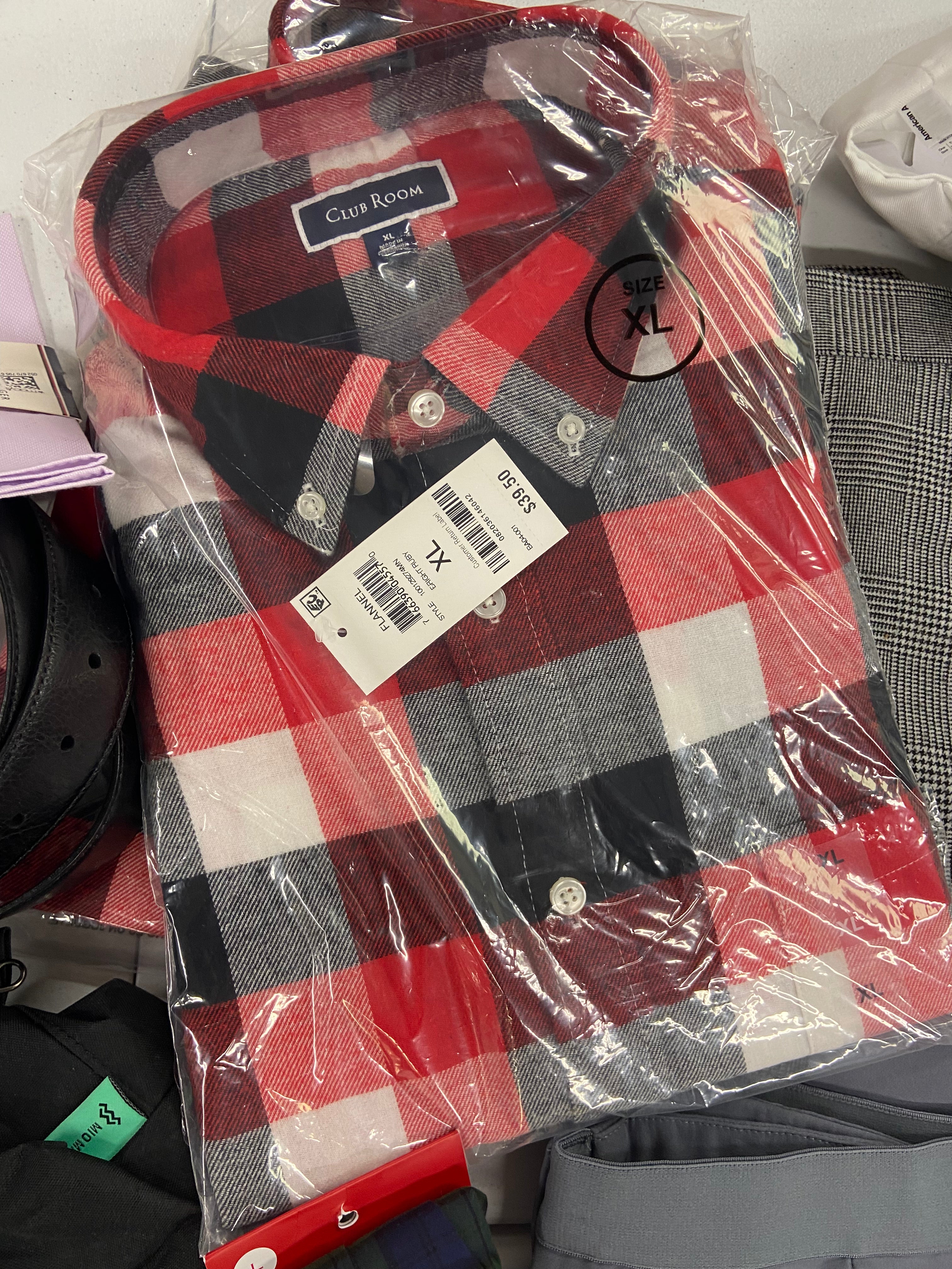 Men's Clothing & Accessories Wholesale Lot, TIMBERLAND, TOMMY HILFIGER, NAUTICA, CALVIN KLEIN, PERRY ELLIS, CHAMPION, KENNETH COLE and more, 32 items, Shelf Pulls, MSRP $1,239