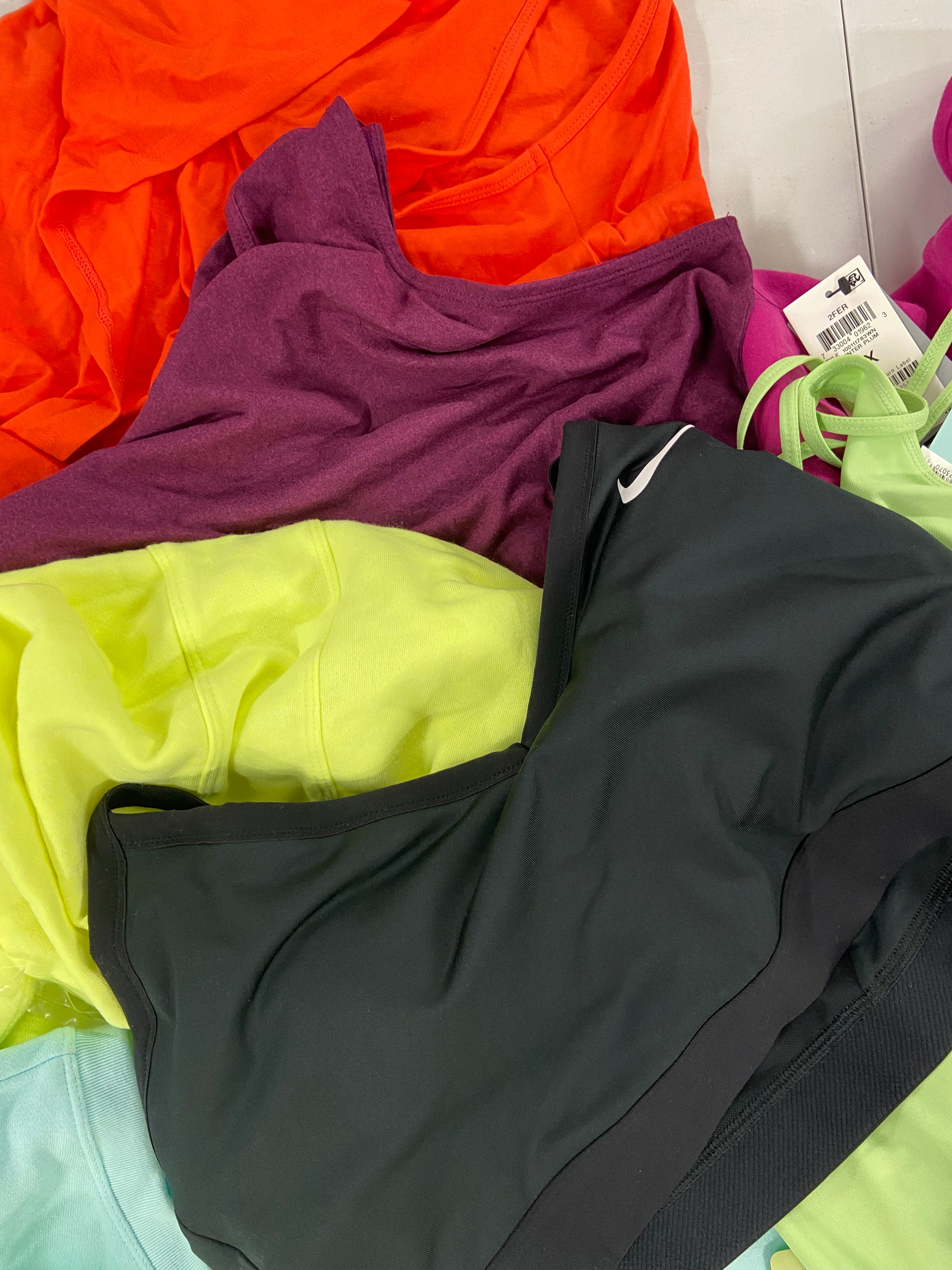 Women's Clothing Activewear Wholesale Lot, COLUMBIA, NIKE, SKECHERS, UNDER ARMOUR, DKNY and more, 17 items, Shelf Pulls, MSRP $545