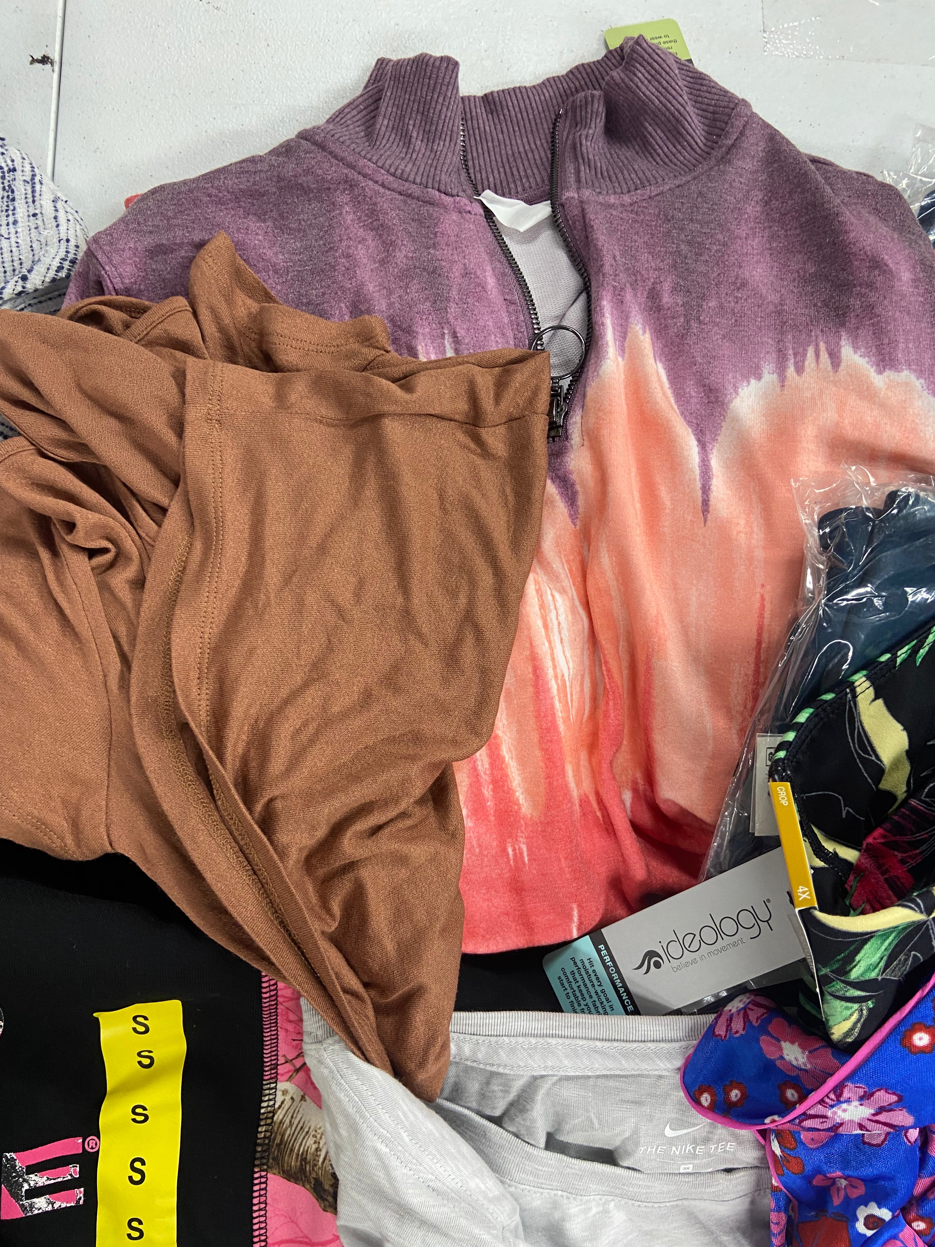 Women's Clothing Assorted Wholesale Lot, CALVIN KLEIN, CALVIN KLEIN, NIKE, CHARTER CLUB, REALTREE and more,  20 items, Shelf Pulls, MSRP $859