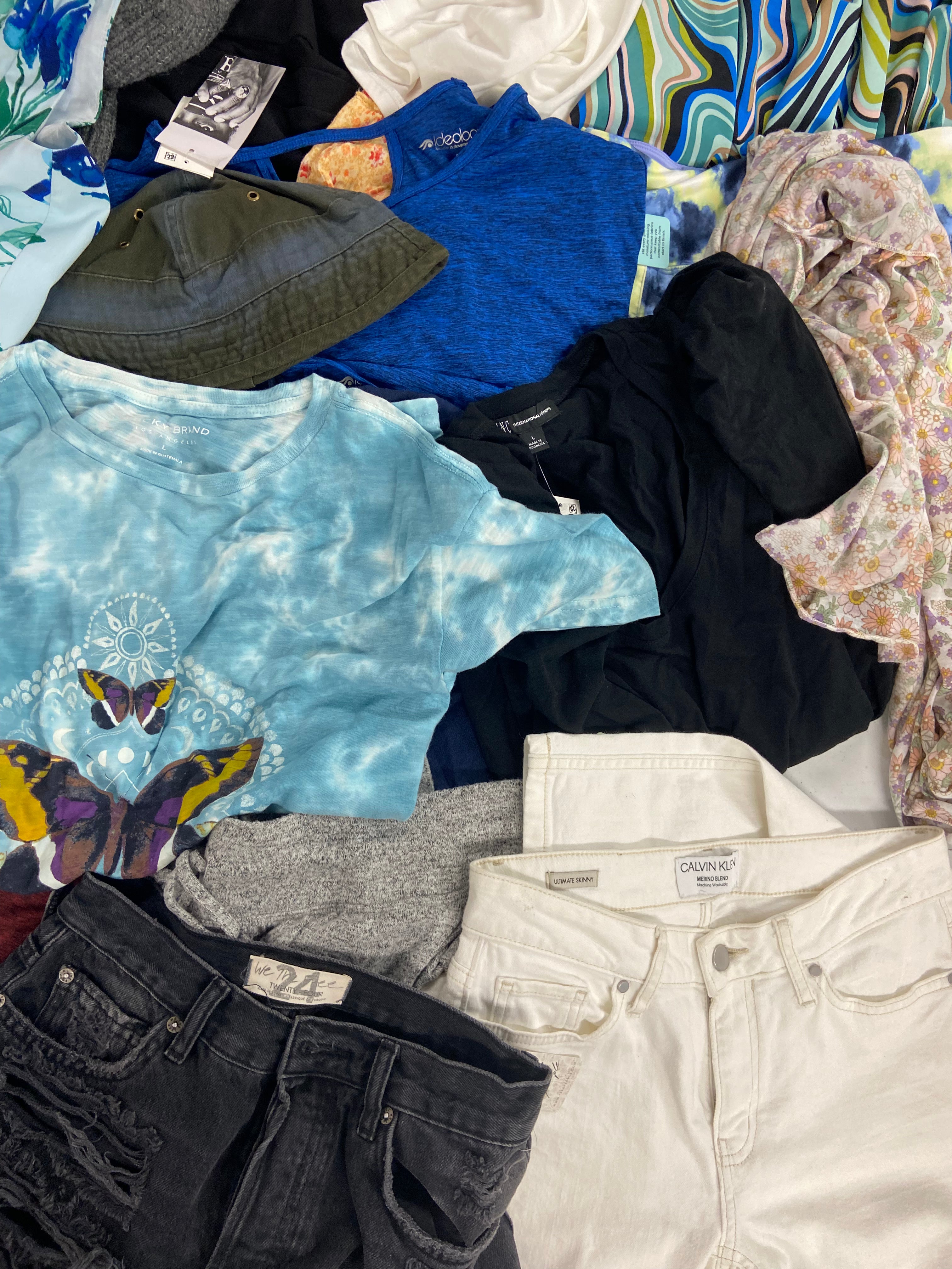 Women's Clothing Dress & Others, Wholesale Lot, POLO RALPH LAUREN, LUCKY BRAND, CALVIN KLEIN, SUN + STONE, EMERALD SUNDAE  and more, 20 items, Shelf Pulls, MSRP $1,225