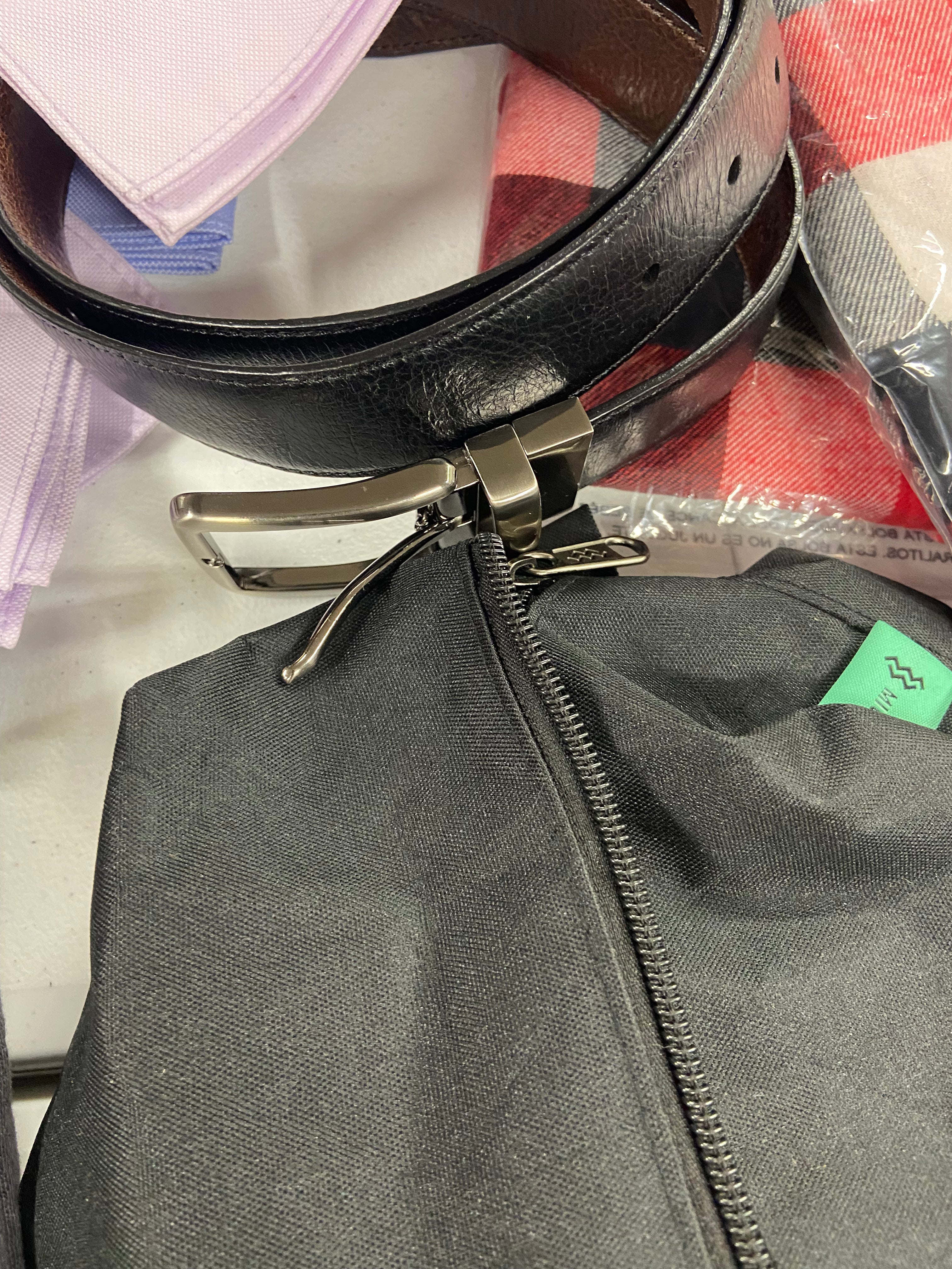Men's Clothing & Accessories Wholesale Lot, TIMBERLAND, TOMMY HILFIGER, NAUTICA, CALVIN KLEIN, PERRY ELLIS, CHAMPION, KENNETH COLE and more, 32 items, Shelf Pulls, MSRP $1,239