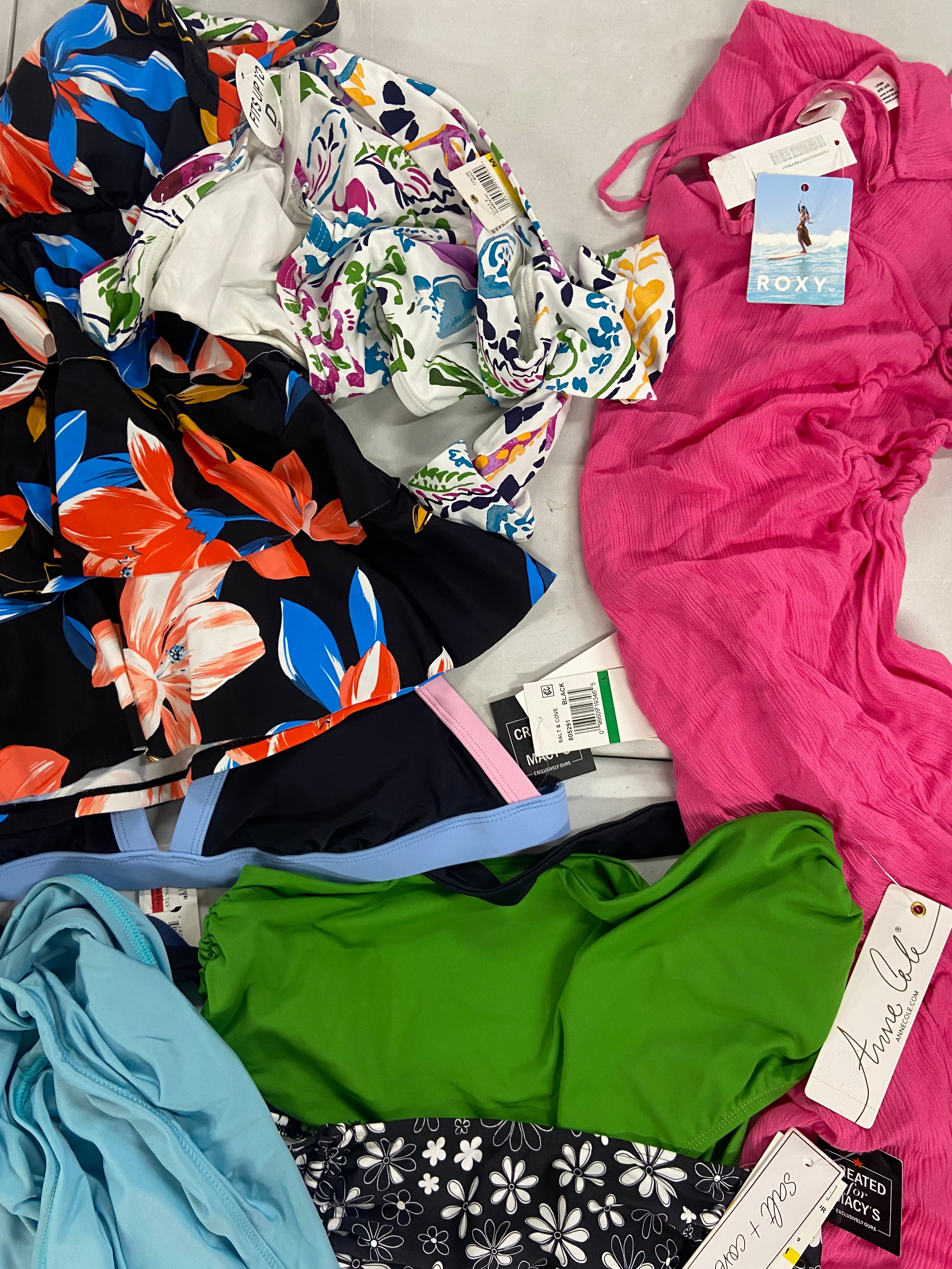 Women's Swimwear Wholesale Lot, KATE SPADE, ROXY, COCO REEF, BECCA, AQUA, SWIM SOLUTIONS and more, 17 items, Shelf Pulls, MSRP $793