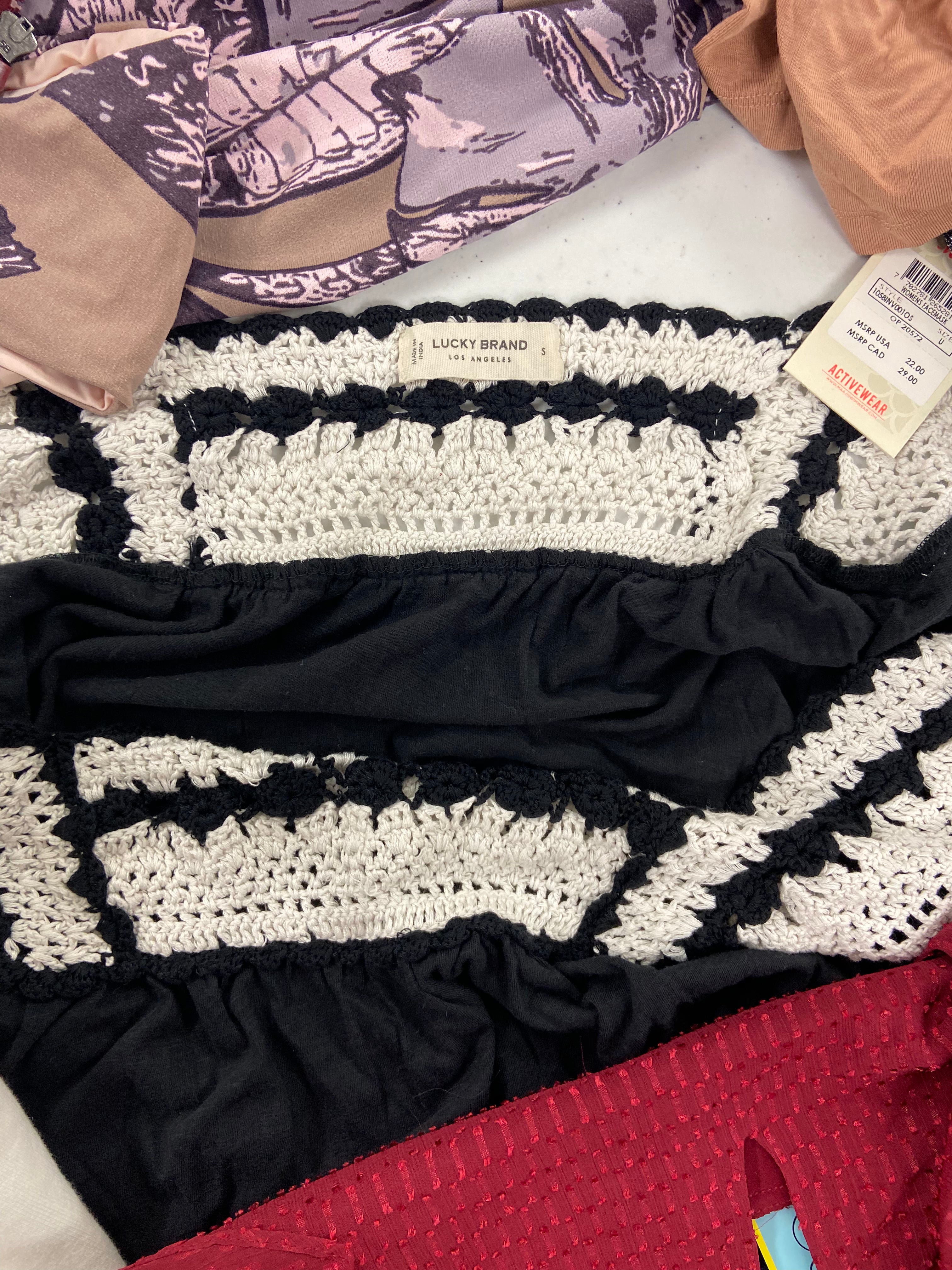 Women's Clothing Assorted Wholesale Lot, LUCKY BRAND, FREE PEOPLE, VINCE CAMUTO, CECE, K-DEER, ENYA CORTA and more, 16 items, Shelf Pulls, MSRP $841