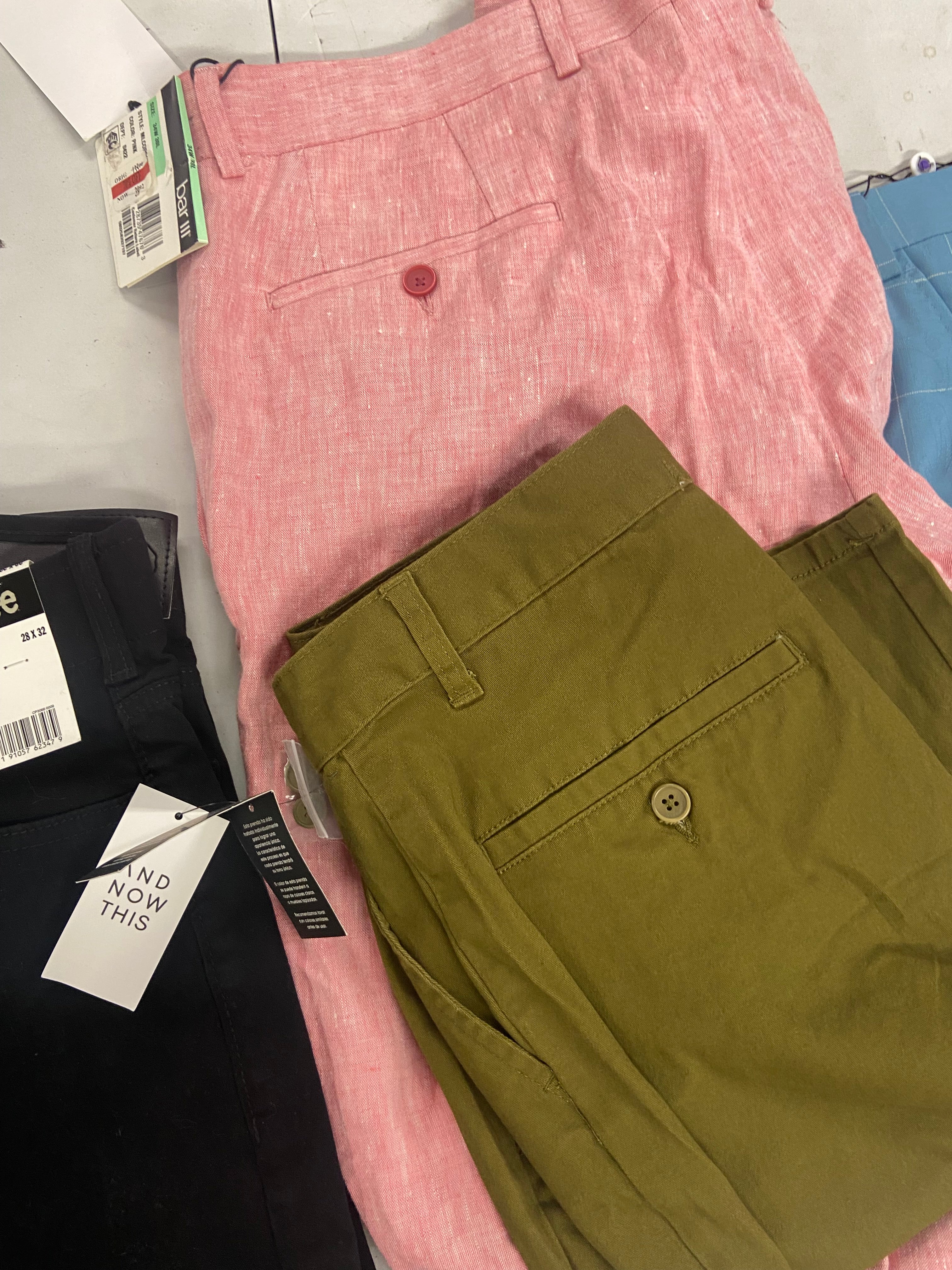 Men's Clothing Bottoms Wholesale Lot, POLO RALPH LAUREN, TAYION, WRANGLER, LEE and more, 9 items, Shelf Pulls, MSRP $835