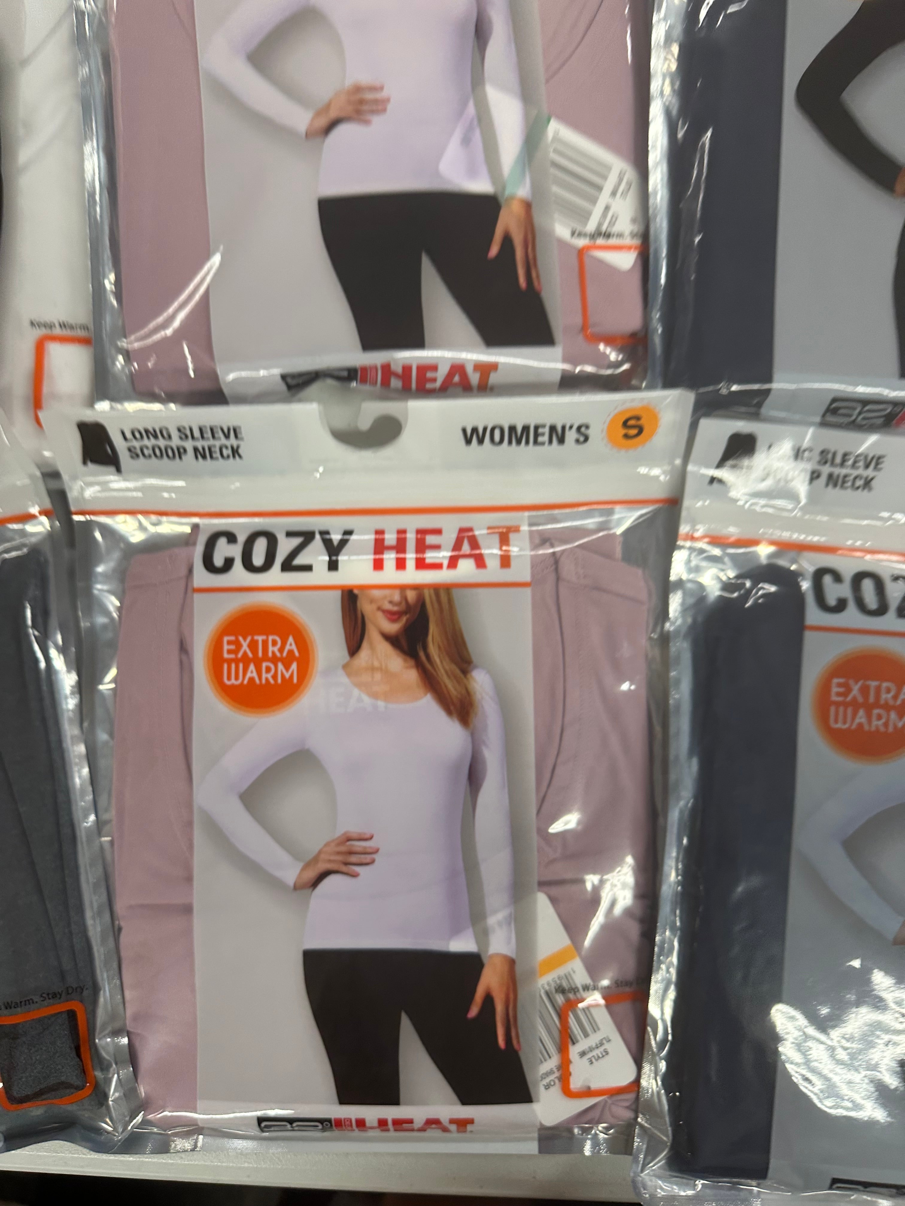 Women's Clothing 32 DEGREES Top & Bottom Wholesale Lot, 16 items, Shelf Pulls, MSRP $384