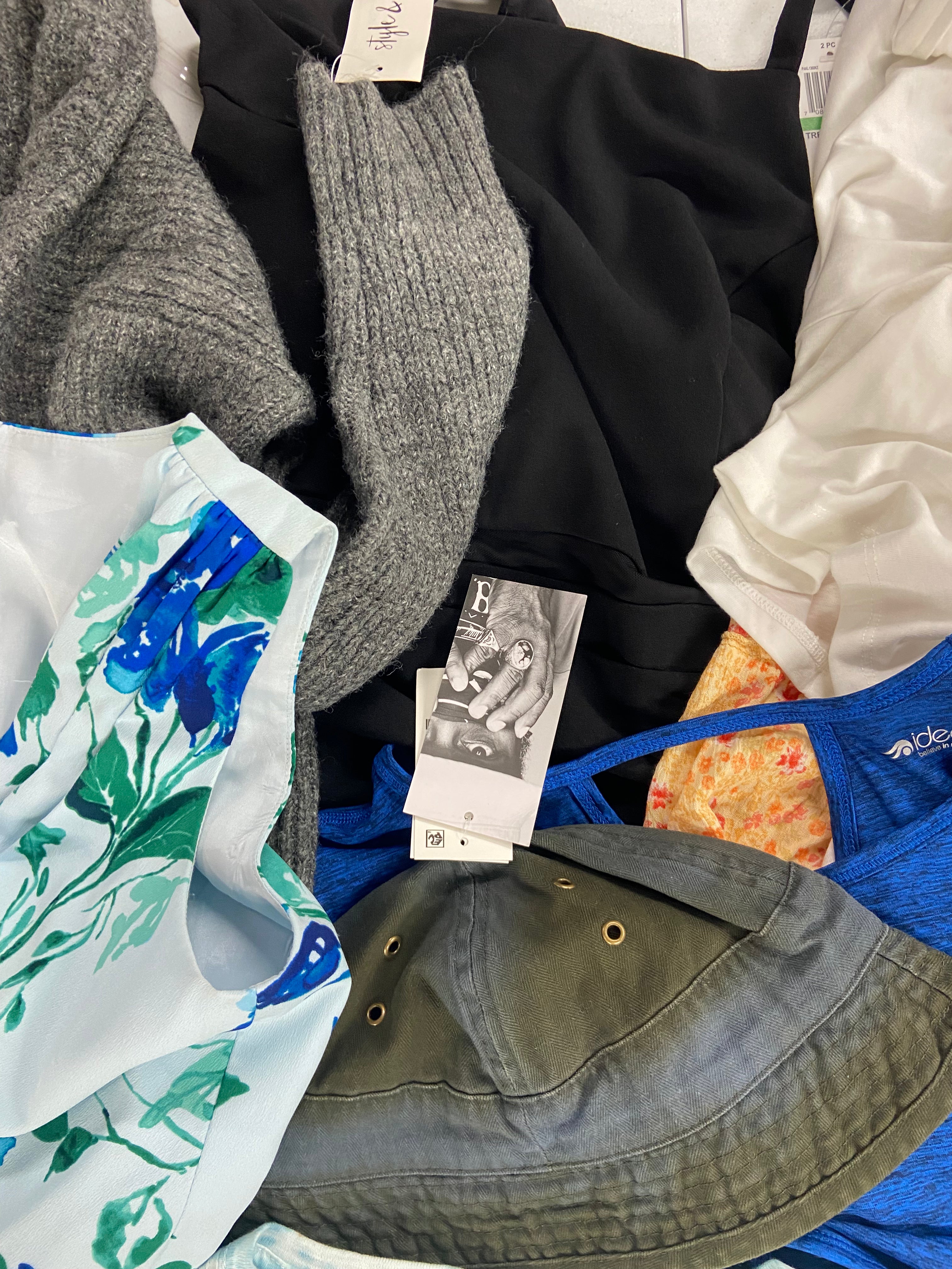Women's Clothing Dress & Others, Wholesale Lot, POLO RALPH LAUREN, LUCKY BRAND, CALVIN KLEIN, SUN + STONE, EMERALD SUNDAE  and more, 20 items, Shelf Pulls, MSRP $1,225