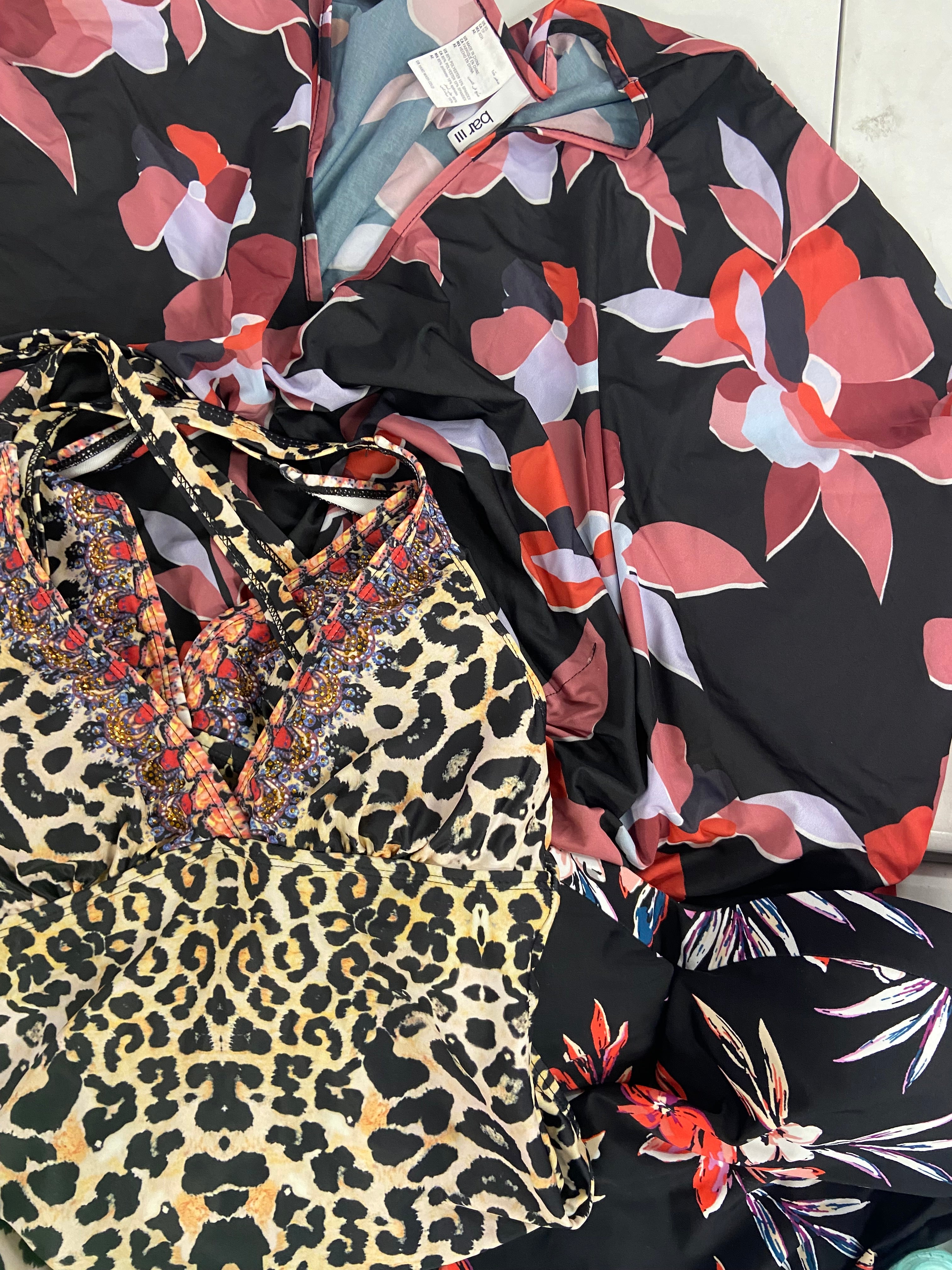 Women's Swimwear Wholesale Lot, AQUA, LA MODA, BAR III, SUNDAZED, SALT + COVE, 22 items, Shelf Pulls, MSRP $596