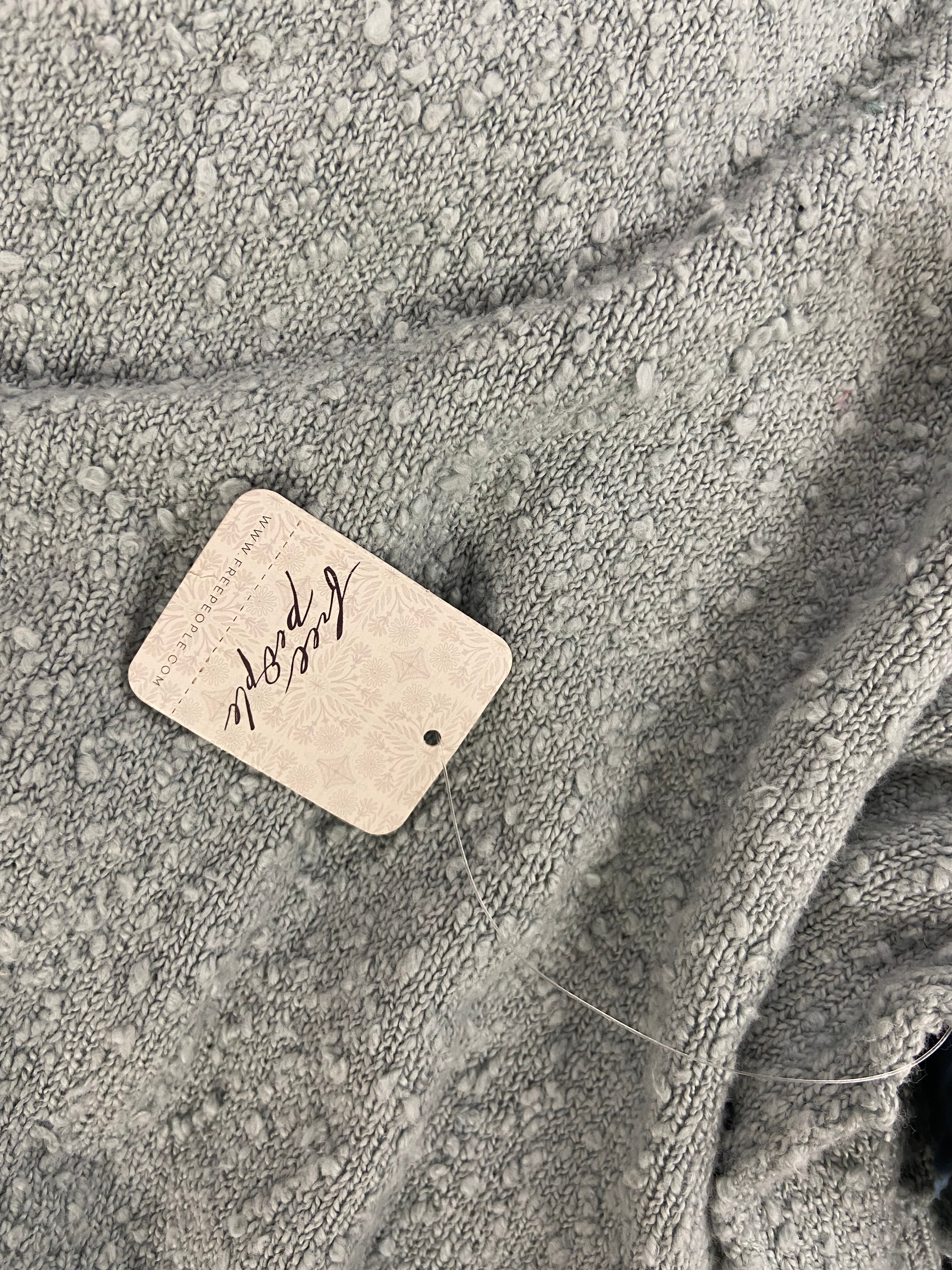 Women's Clothing Assorted Wholesale Lot, POLO RALPH LAUREN, LUCKY BRAND, FREE PEOPLE, SKECHERS, CHAMPION and more, 9 items, Shelf Pulls, MSRP $622