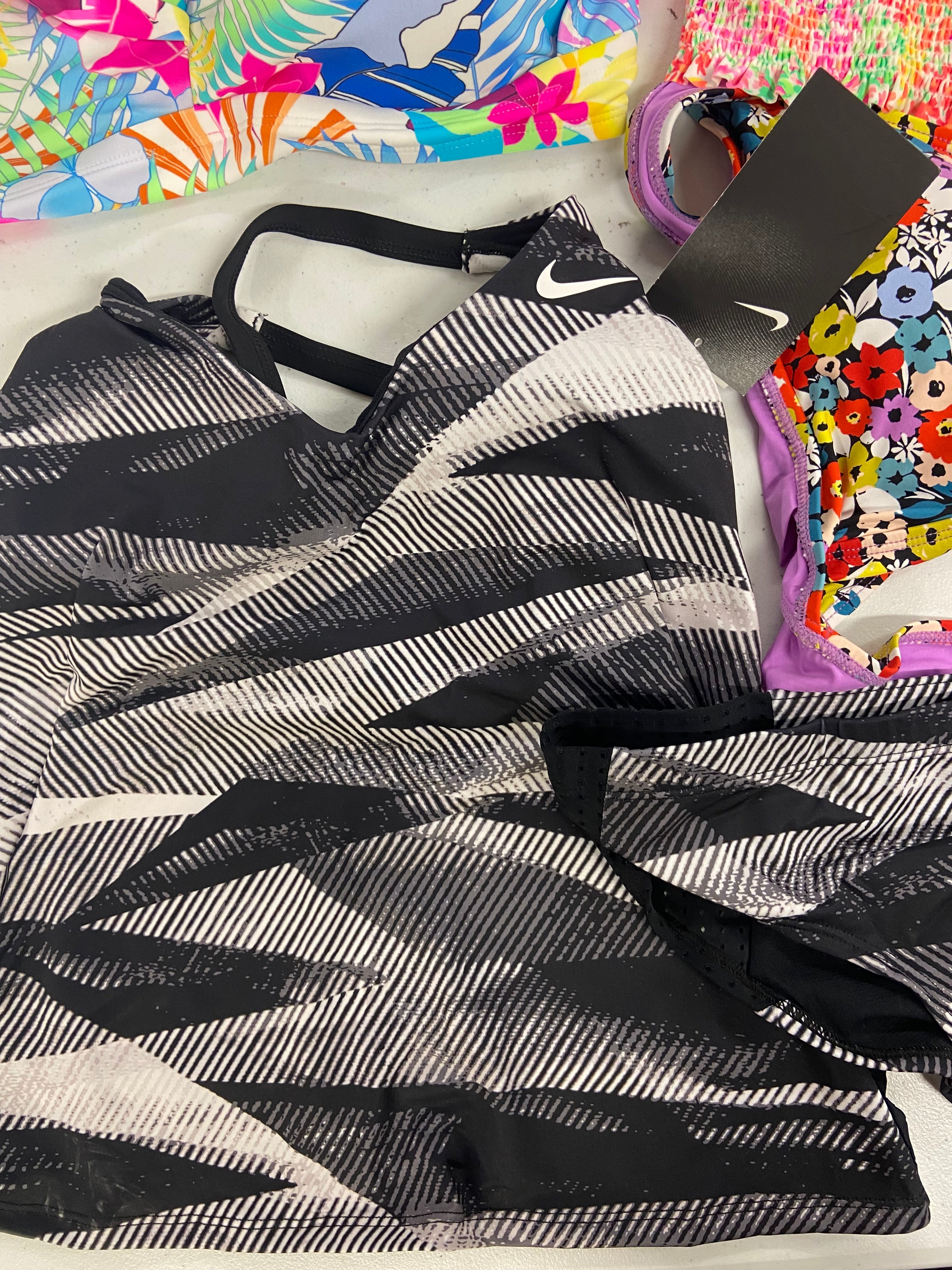 Women's Swimwear Wholesale Lot, NIKE, ISLAND ESCAPE, CALIFORNIA WAVES, SALT + COVE and more, 9 items, Shelf Pulls, MSRP $359