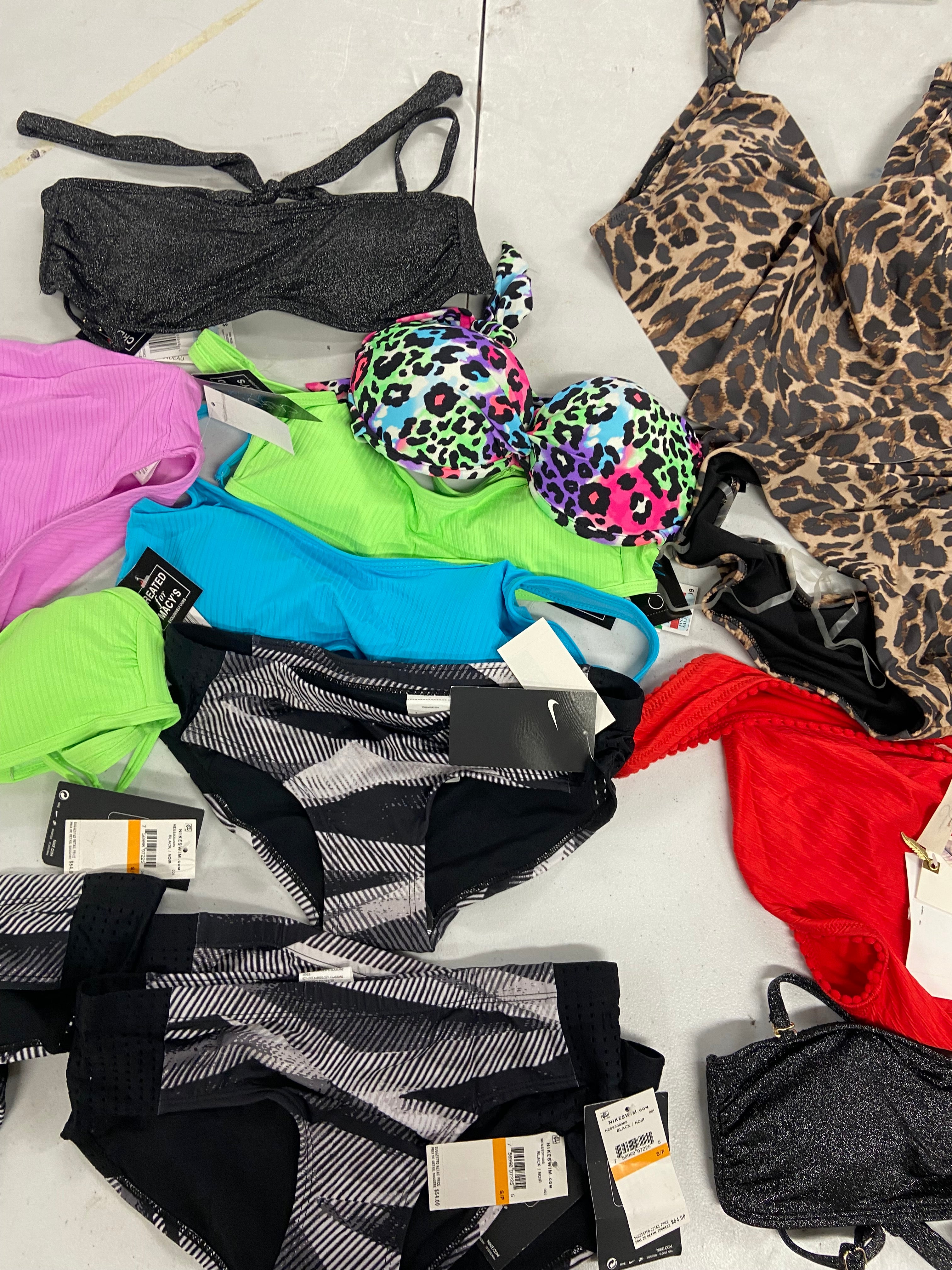 Women's Swimwear Wholesale Lot, NIKE, JESSICA SIMPSON, SALT + COVE, CALIFORNIA WAVES and more, 10 items, Shelf Pulls, MSRP $509