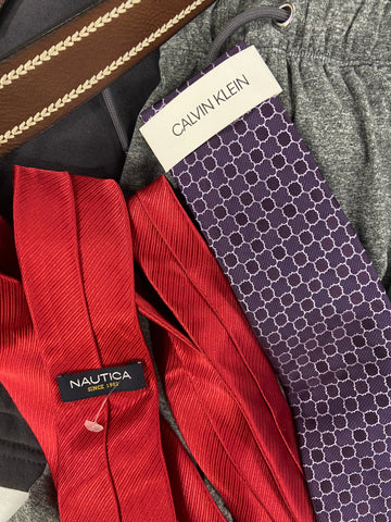 Men's Clothing & Accessories Wholesale Lot, TIMBERLAND, TOMMY HILFIGER, NAUTICA, CALVIN KLEIN, PERRY ELLIS, CHAMPION, KENNETH COLE and more, 32 items, Shelf Pulls, MSRP $1,239