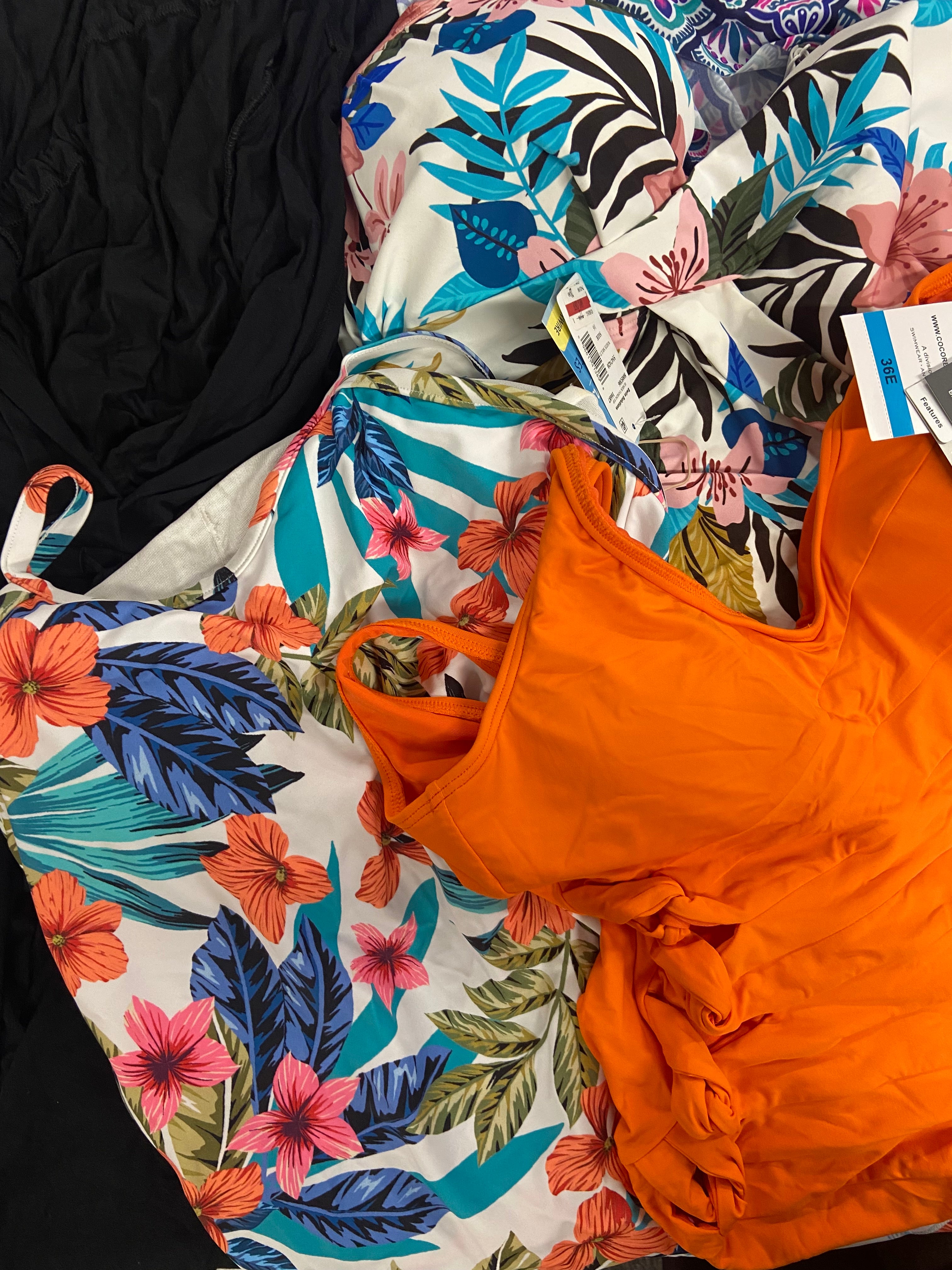Women's Swimwear Wholesale Lot, DKNY, SWIM SOLUTIONS, CARMEN MARC VALVO, COCO REEF, DOTTI and more, 10 items, Shelf Pulls, MSRP $559